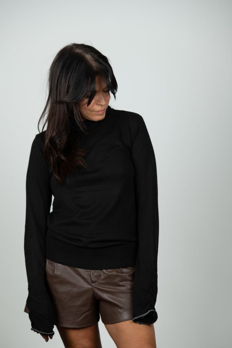 BLOOM סריג גולף שחור