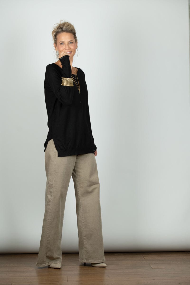 AURA סריג שחור קלאסי