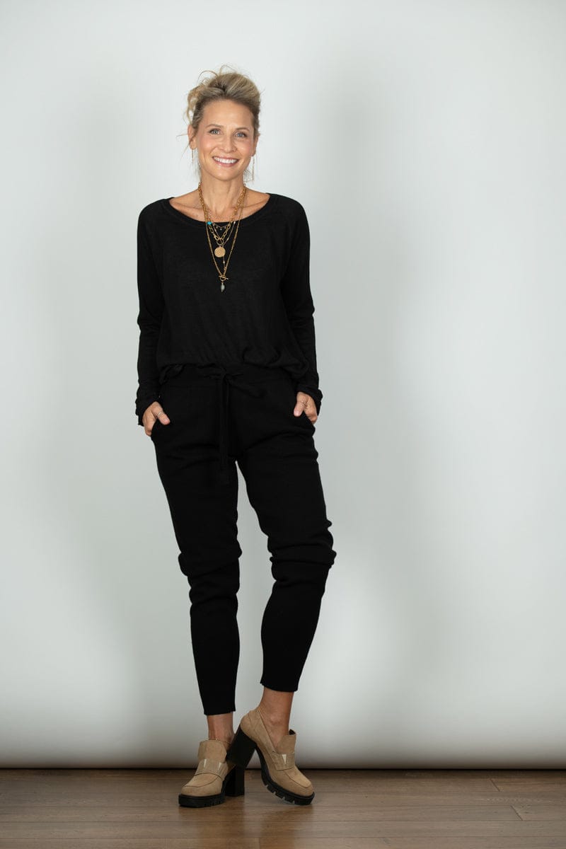 AURA סריג שחור קלאסי