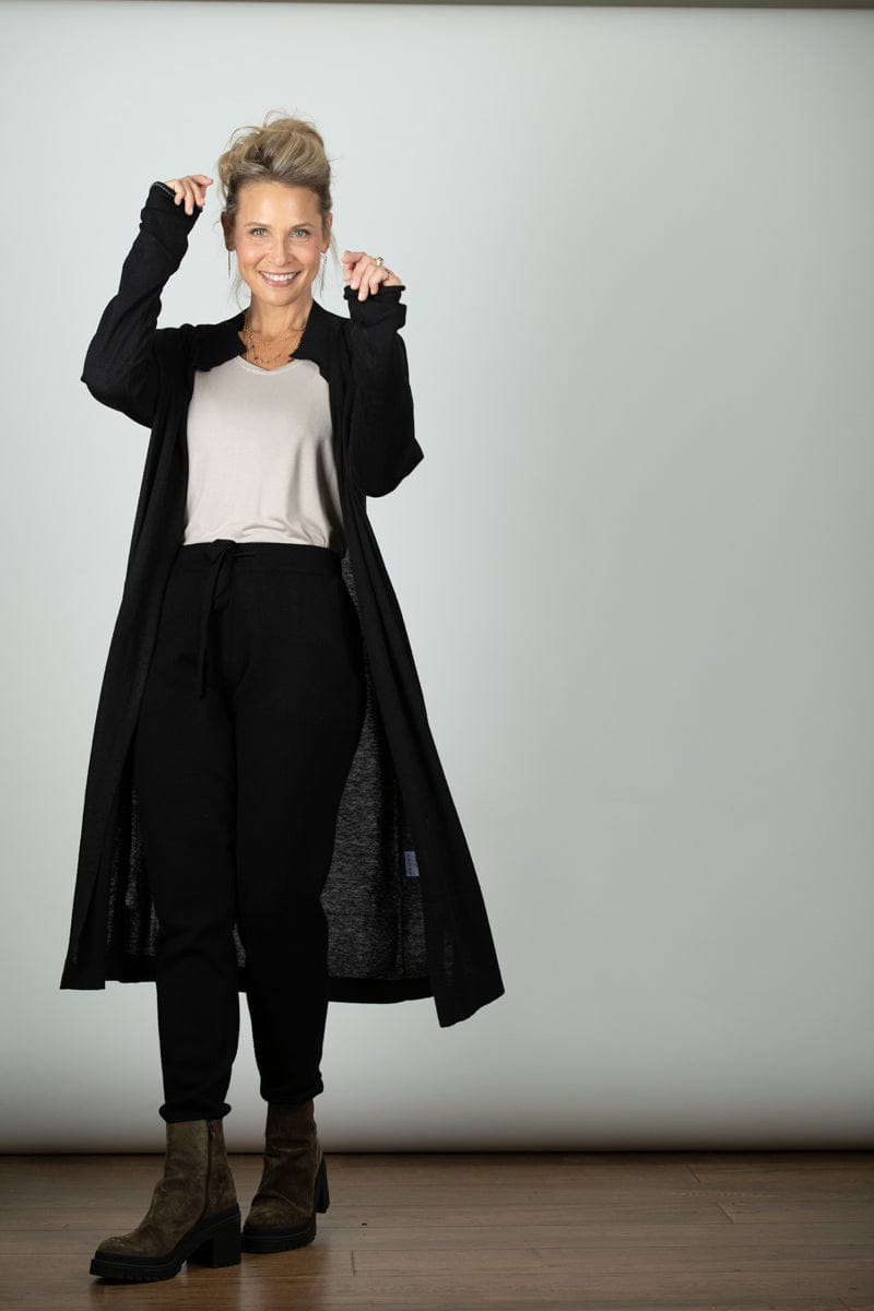 SOFTLY עליונית סריג שחורה