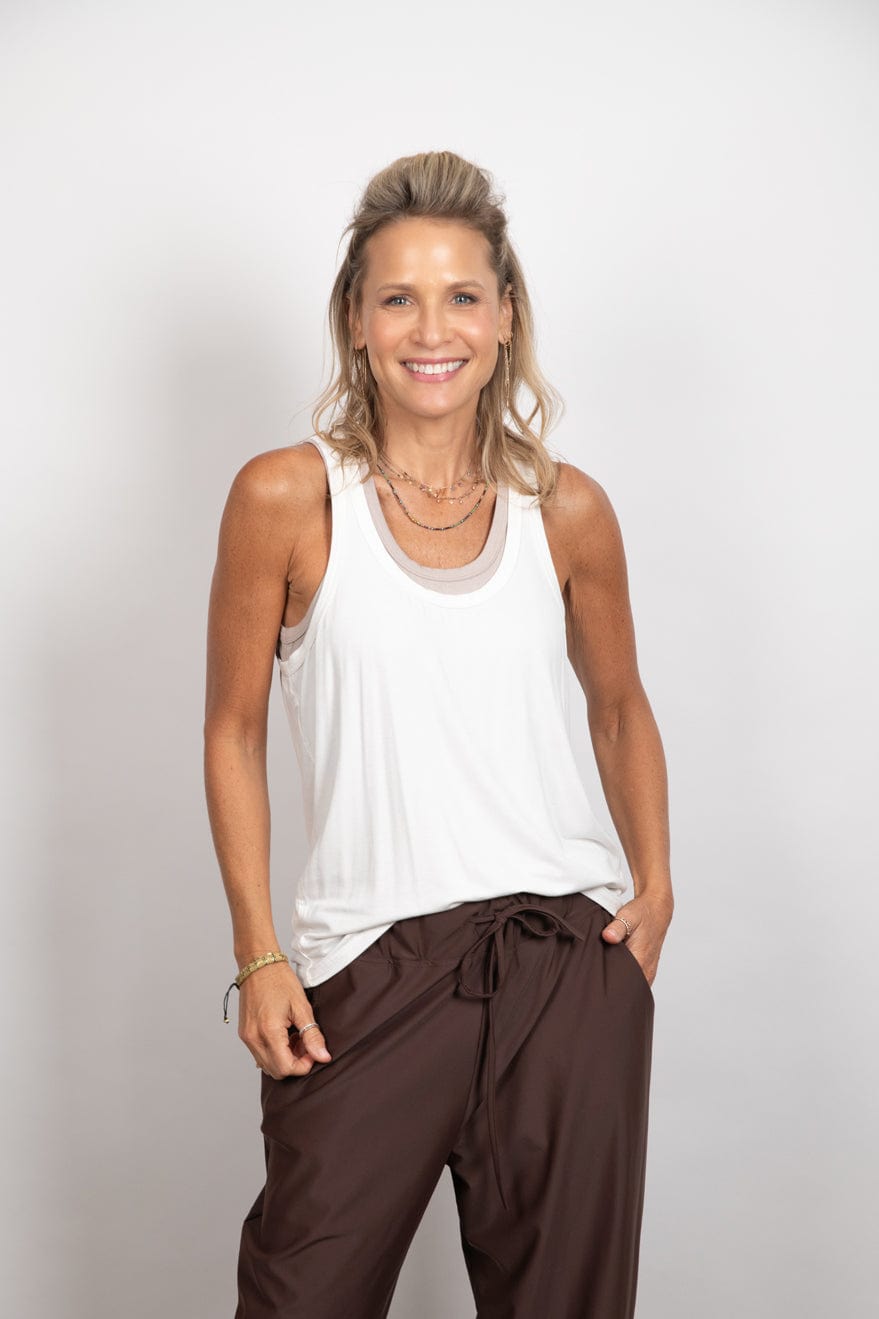 GUY גופיה לבן קאמל