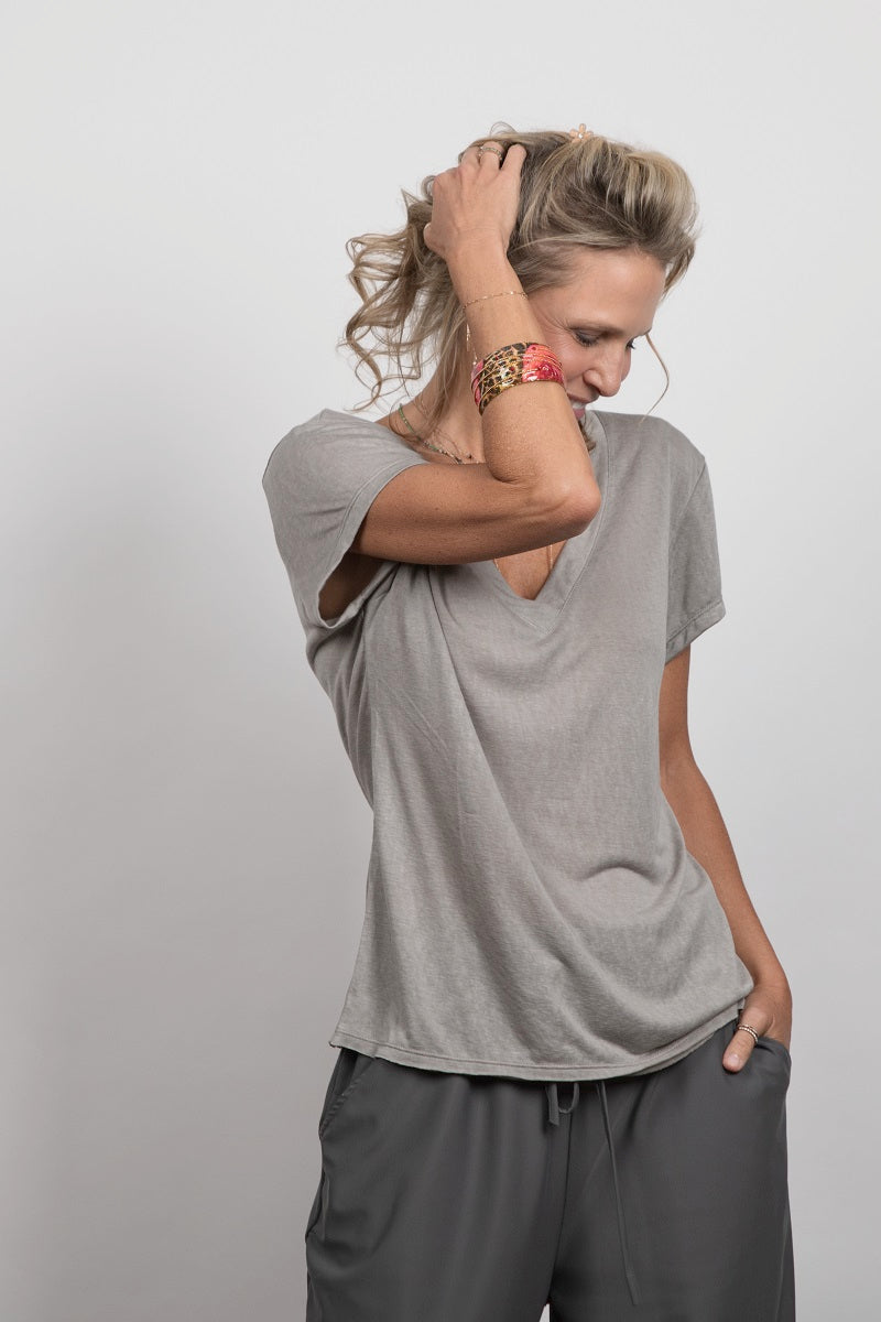 SHELL V חולצה בייסיק אפורה