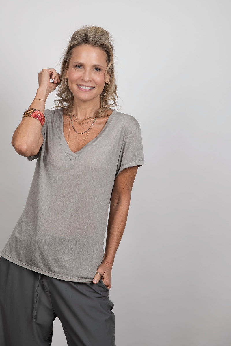 SHELL V חולצה בייסיק אפורה