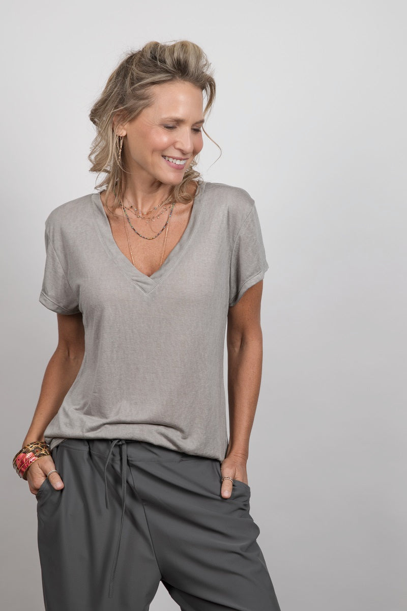 SHELL V חולצה בייסיק אפורה