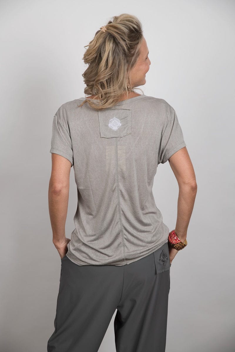 SHELL V חולצה בייסיק אפורה