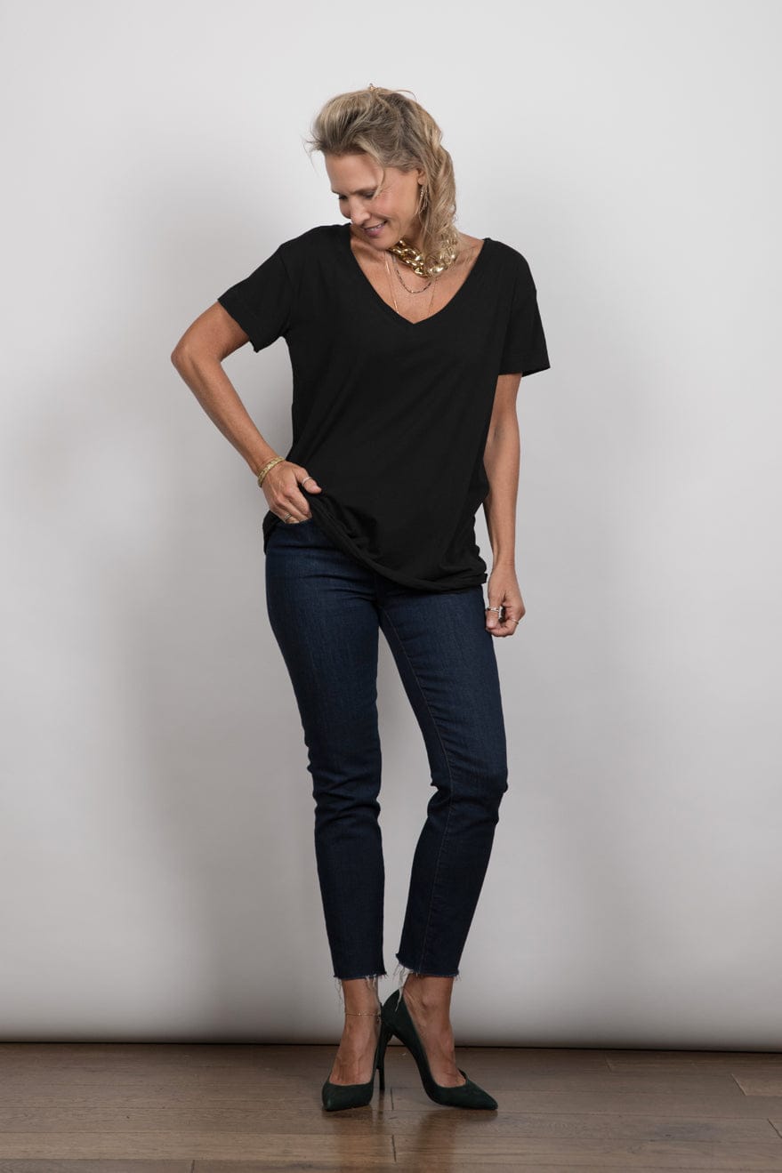 AMOS V חולצה שחורה