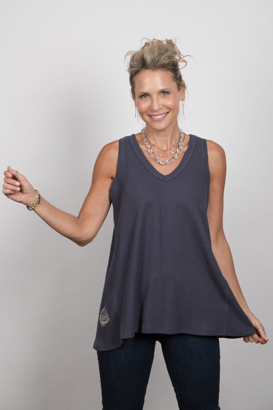 VIVI V גופיה אפורה וופל