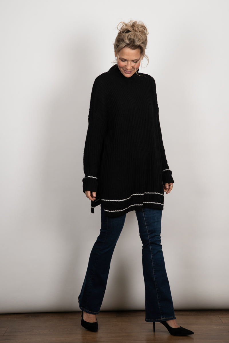 FROST סריג אוברסייז מיני גולף שחור