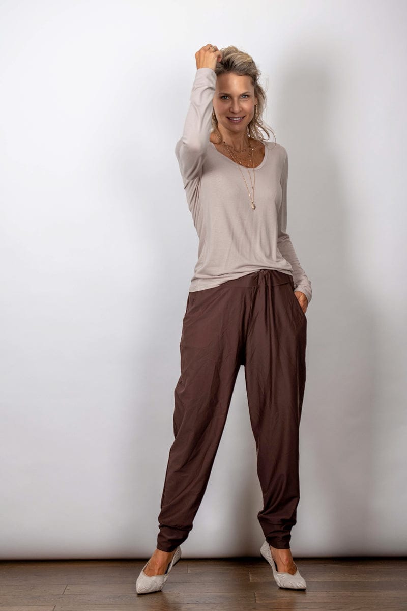 SAGIE חולצה בייסיק קאמל