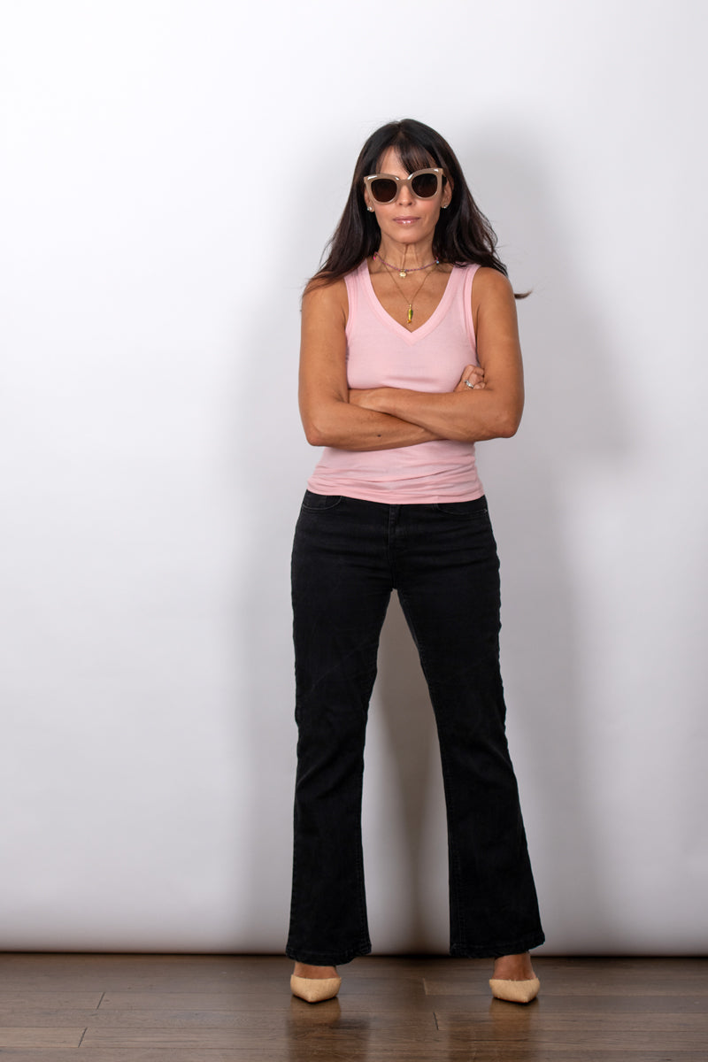 SINGAPORE גופיה מפתח וי ורודה