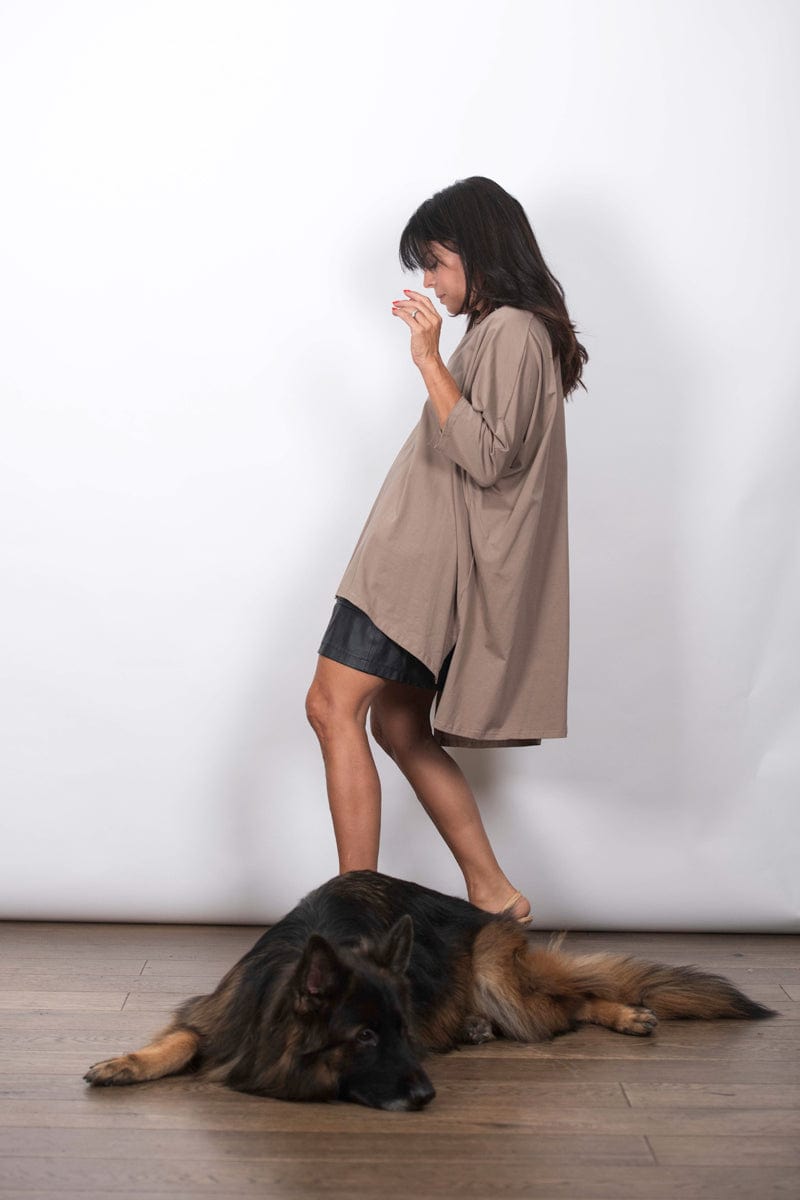 SHIN V חולצה קאמל אוברסייז