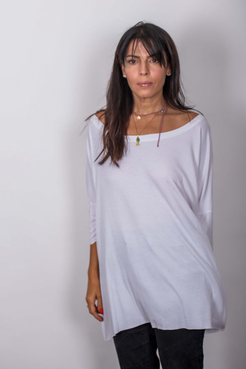 TOKYO חולצת אוברסייז לבנה