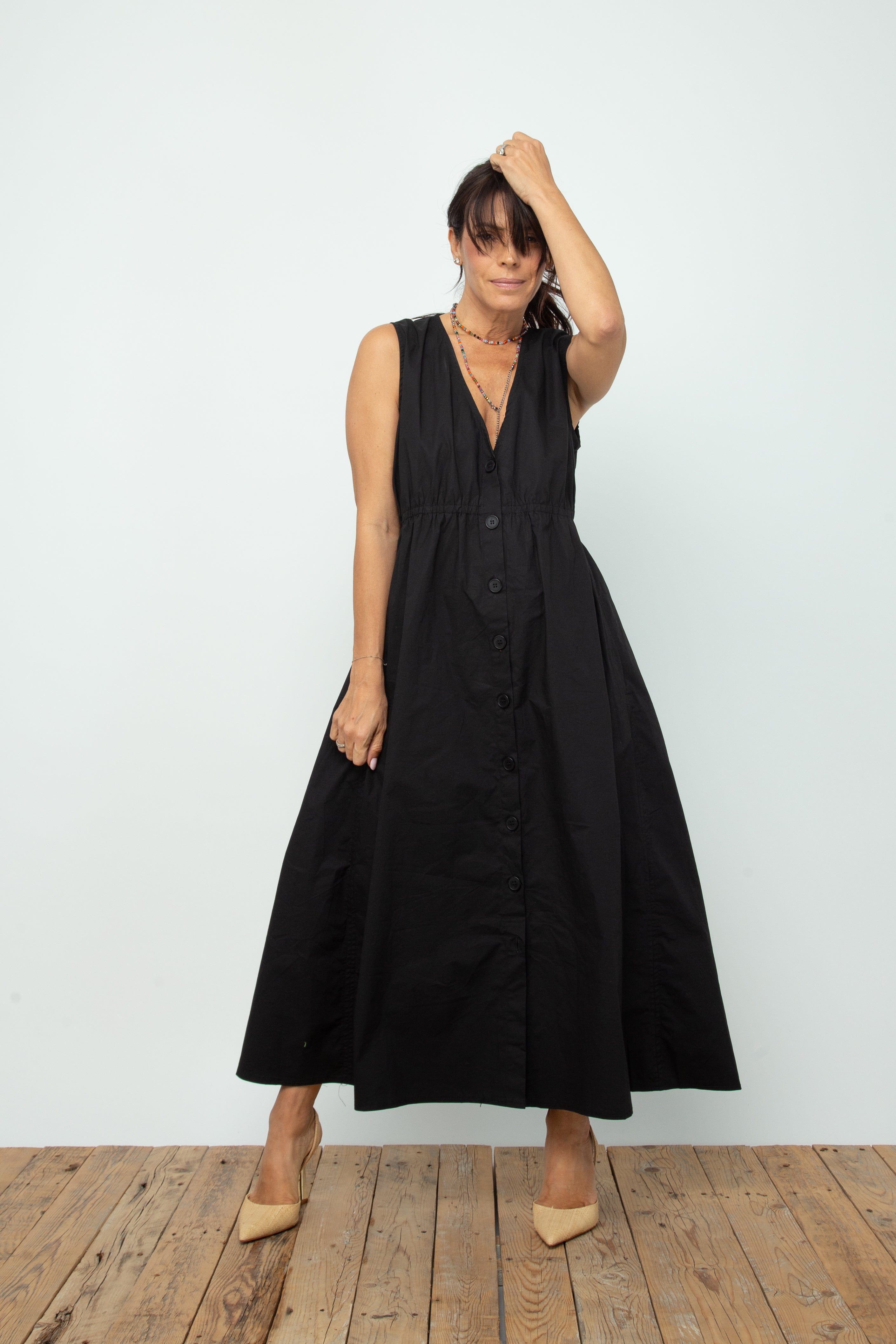 FOUR שמלה ללא שרוולים שחורה כפתורים image 7