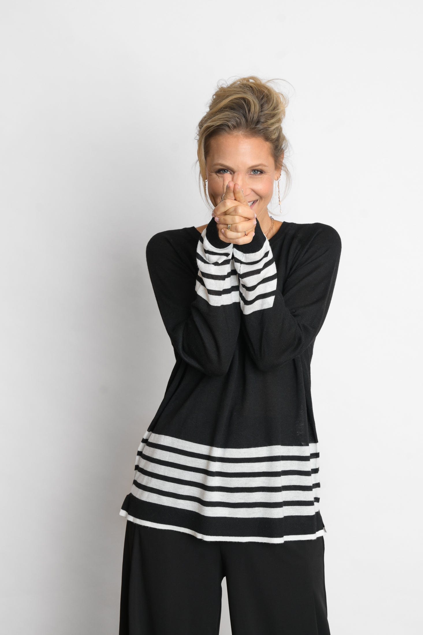 ARKI סריג פסים שחור לבן image 7