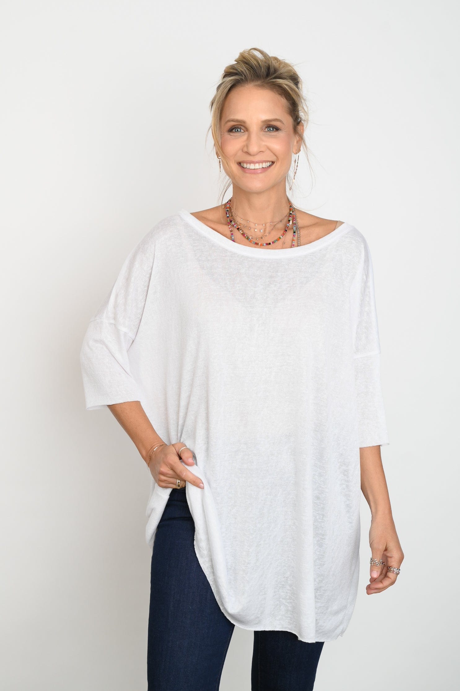 Lili חולצה לבנה אוברסייז image 0