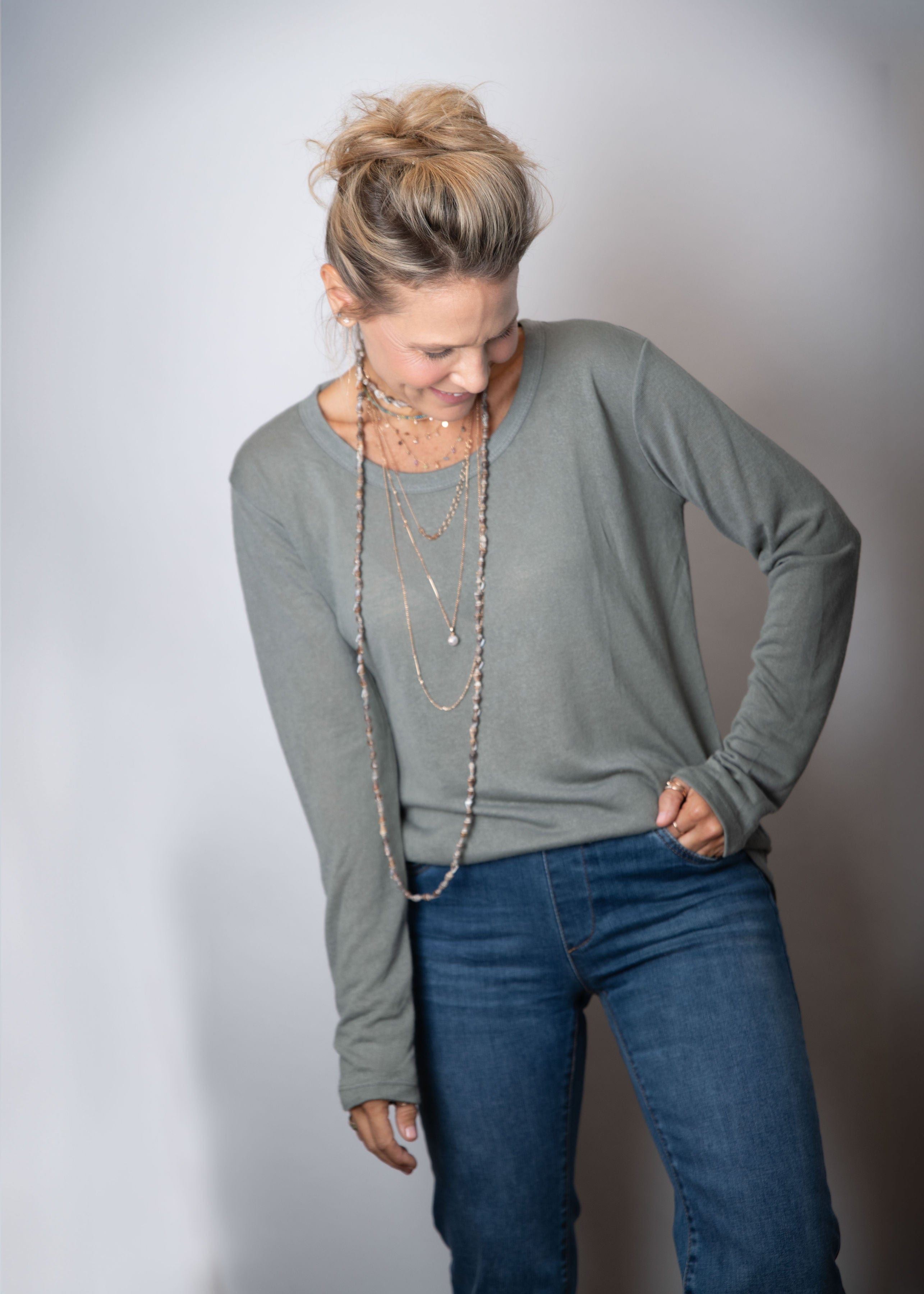 CHAVA חולצה בייסיק ירוקה image 1