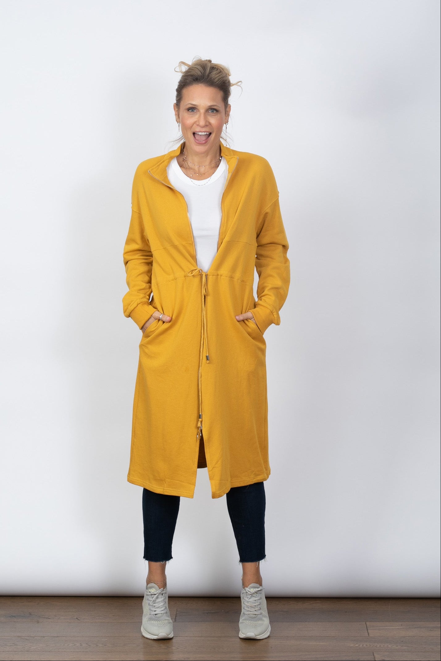 MELON עליונית טרנינג חרדל image 0