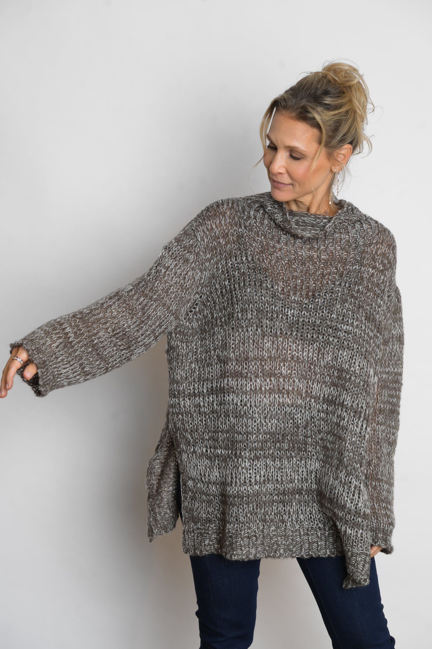 KEA  סריג אוברסייז זיתלבן image 3