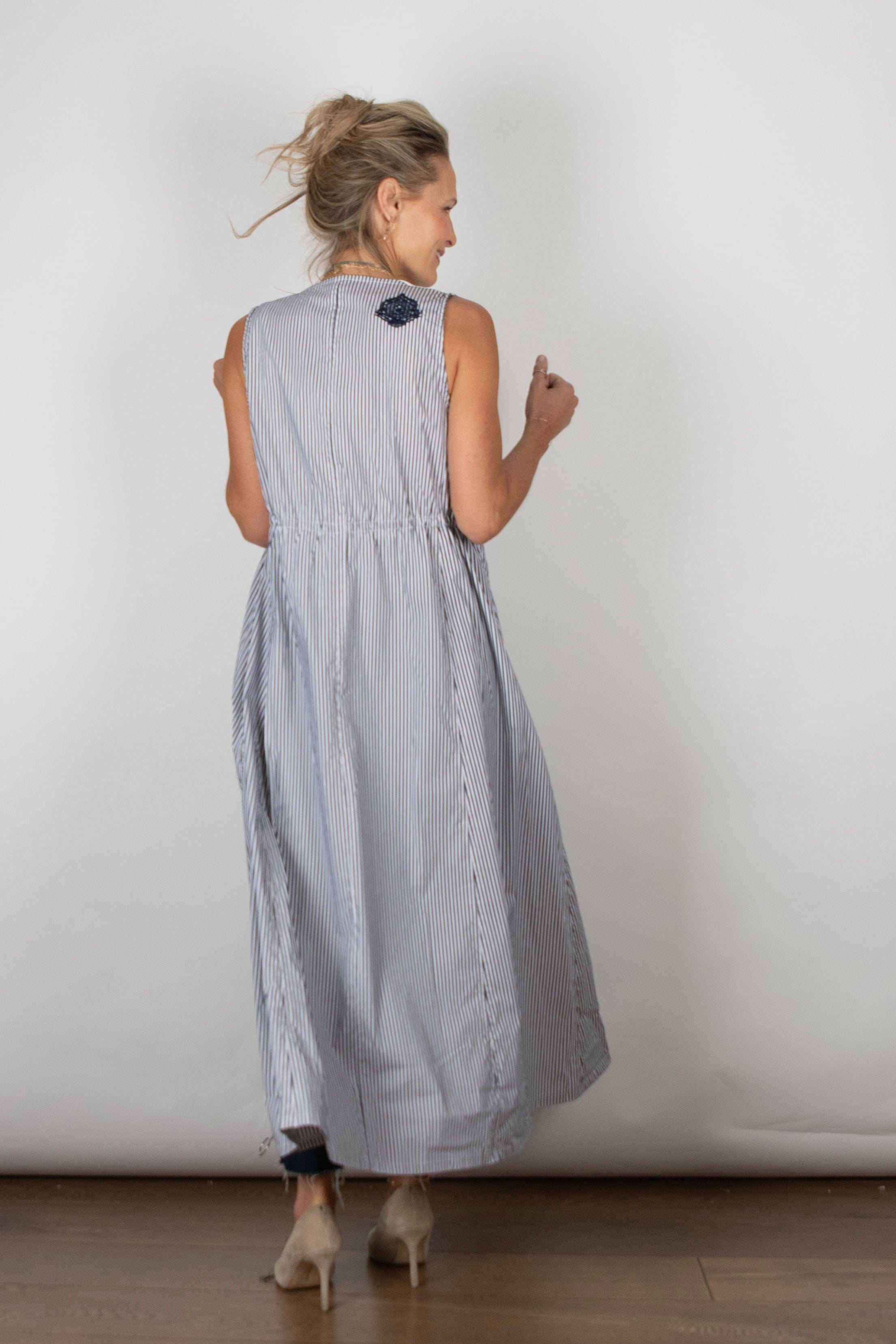 KELLY שמלה ריצ׳רצ שחור פסים image 6