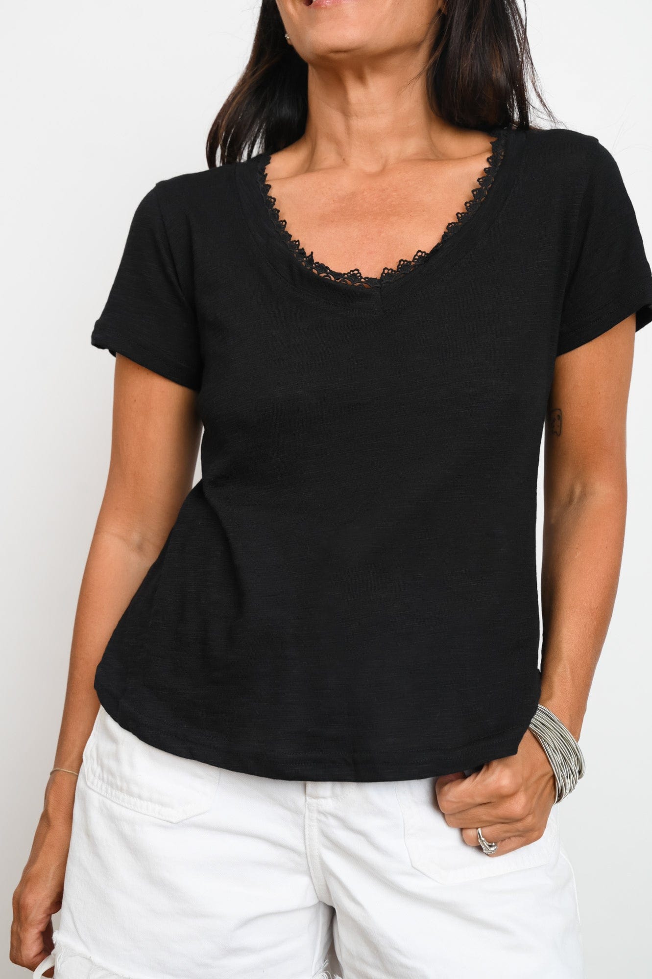 KOR V חולצה תחרה צרה שחור image 5