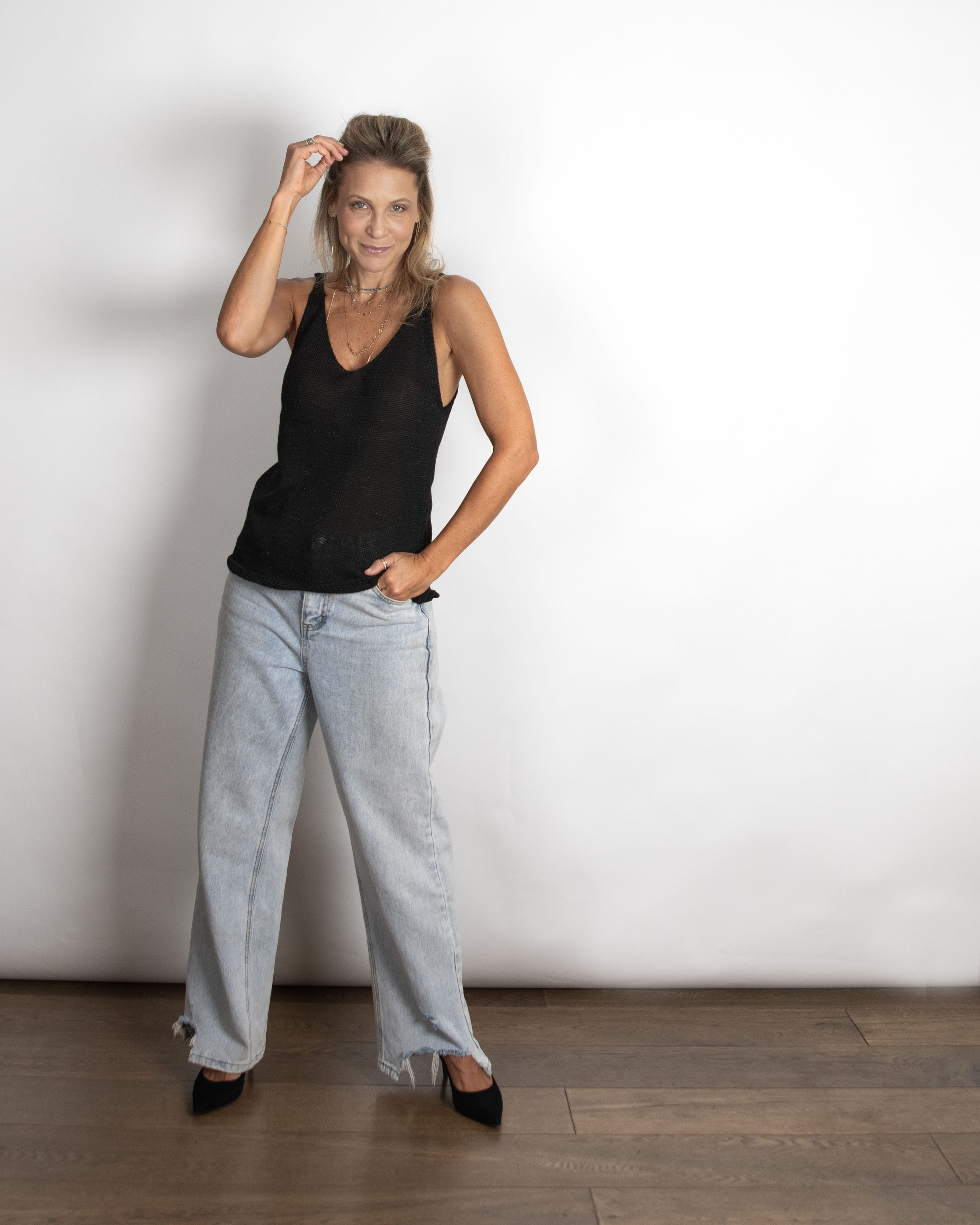 AMY  גופיית סריג שחור image 10