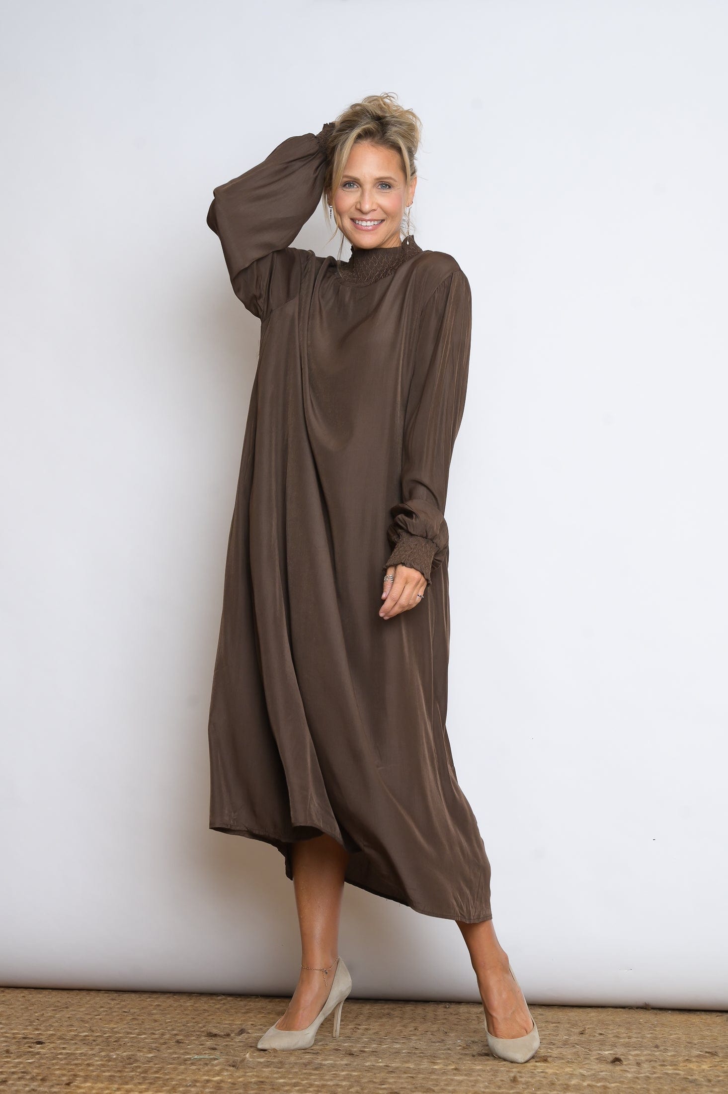 RAINI שמלת גולף חומה image 4