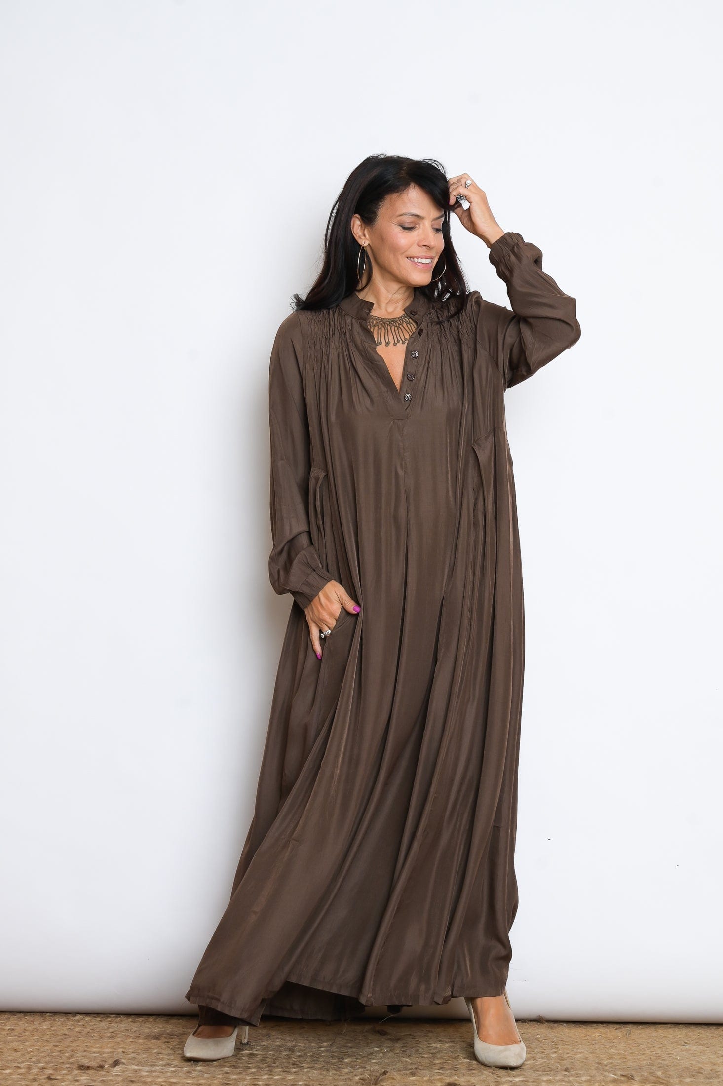 RANA שמלת אוברסייז חום image 1