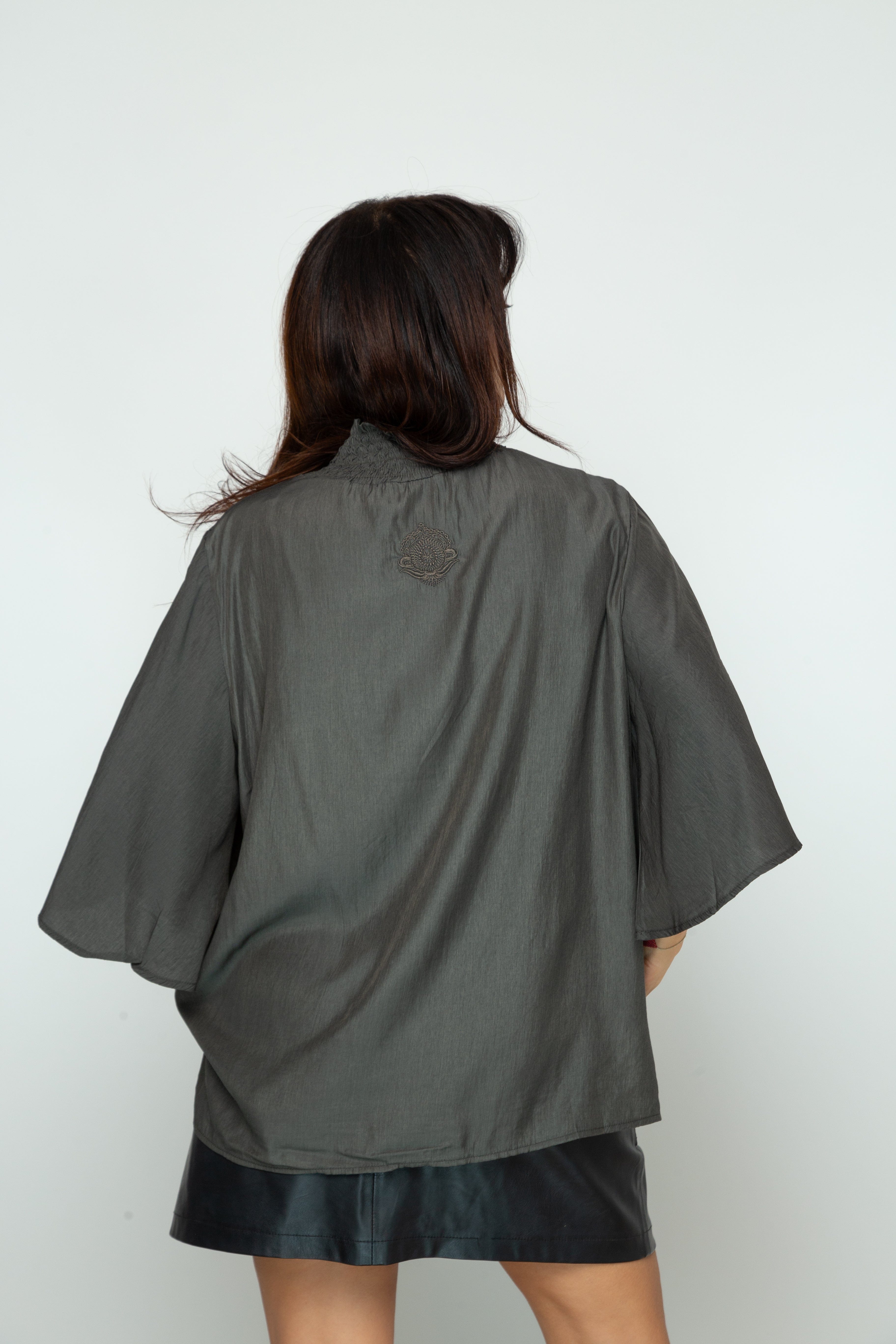 ATHENA NEW חולצה אפורה image 8