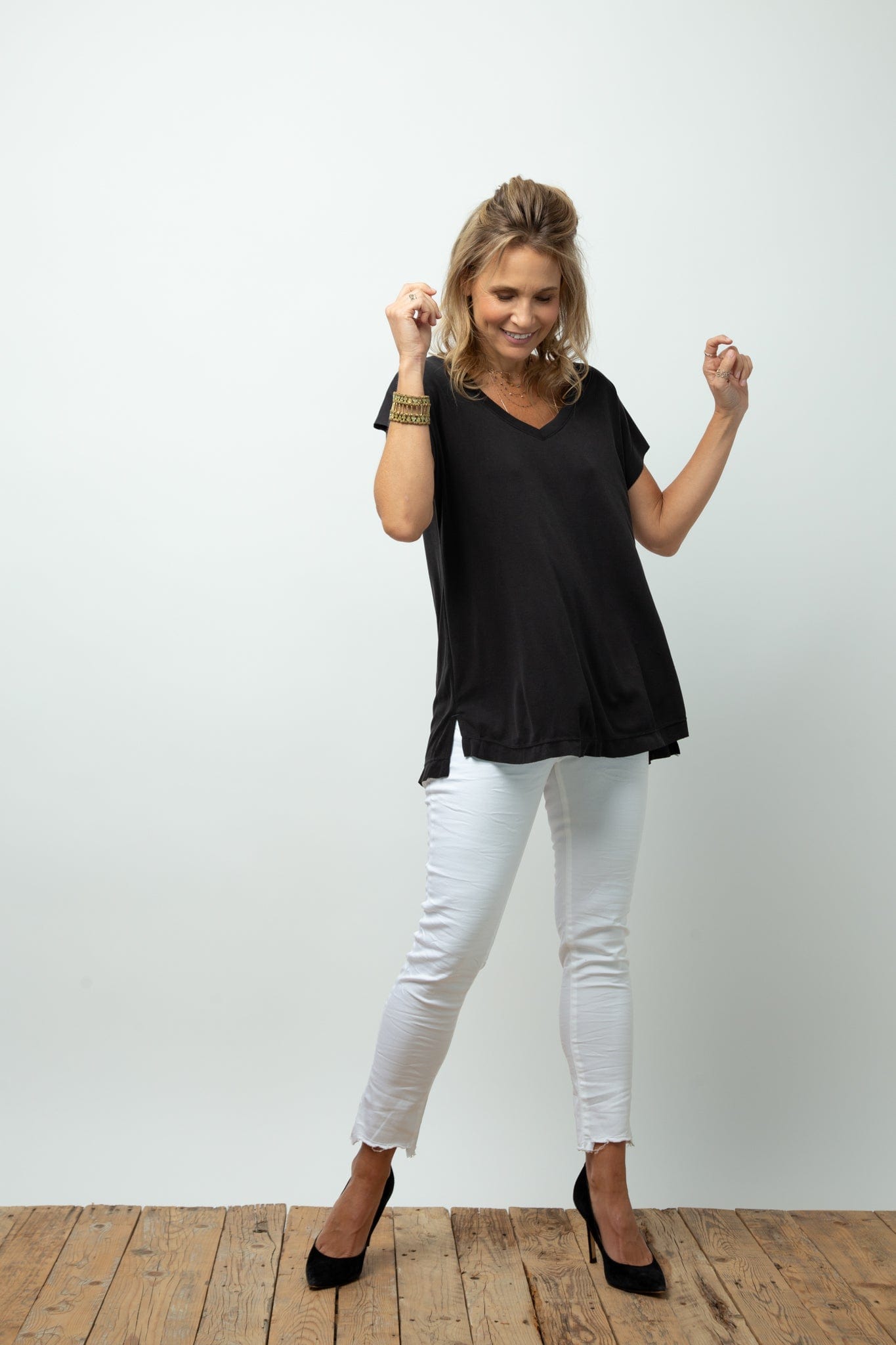 DALLY V חולצה שחורה image 4