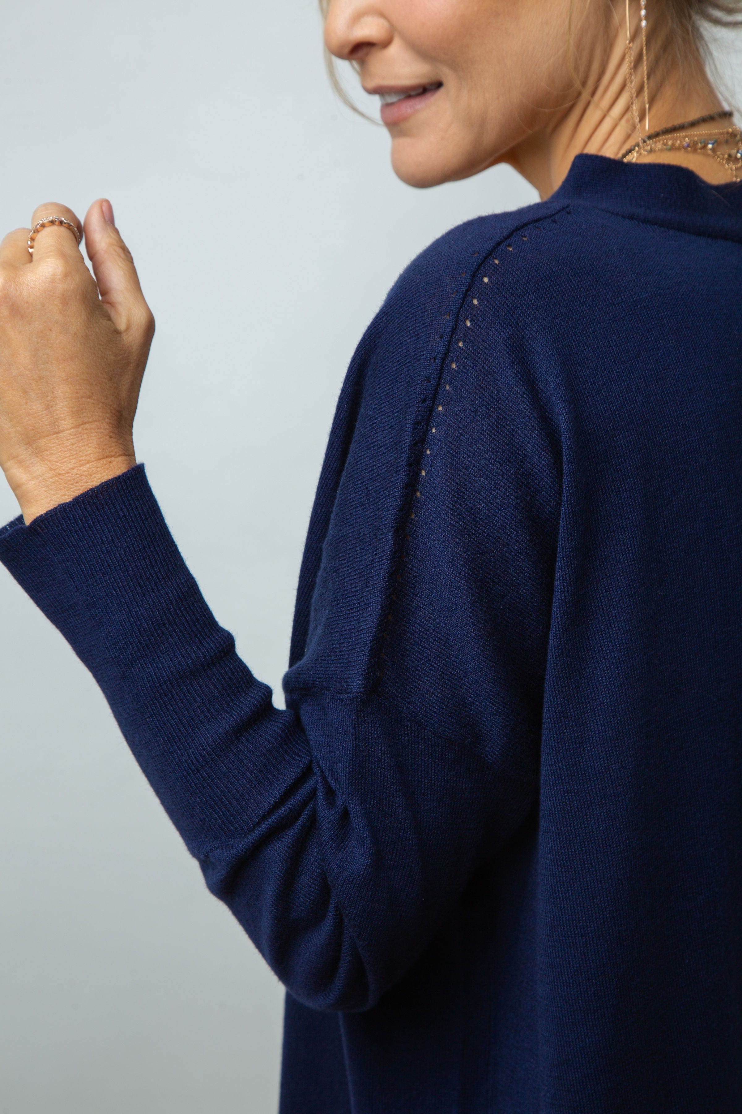 ST. ANTON  V סריג אוברסייז כחול image 3