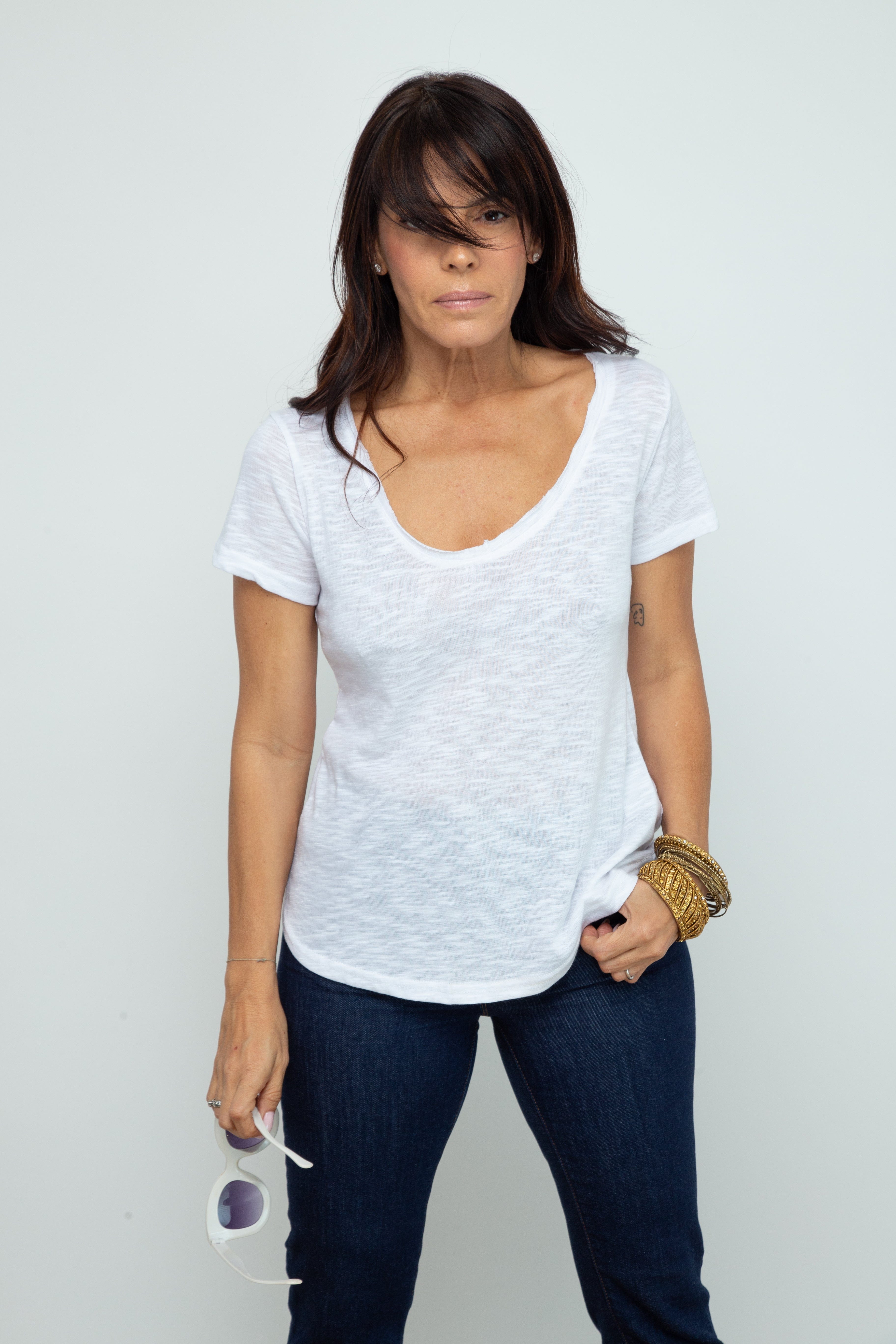 KOR NEW V חולצה  לבנה image 7