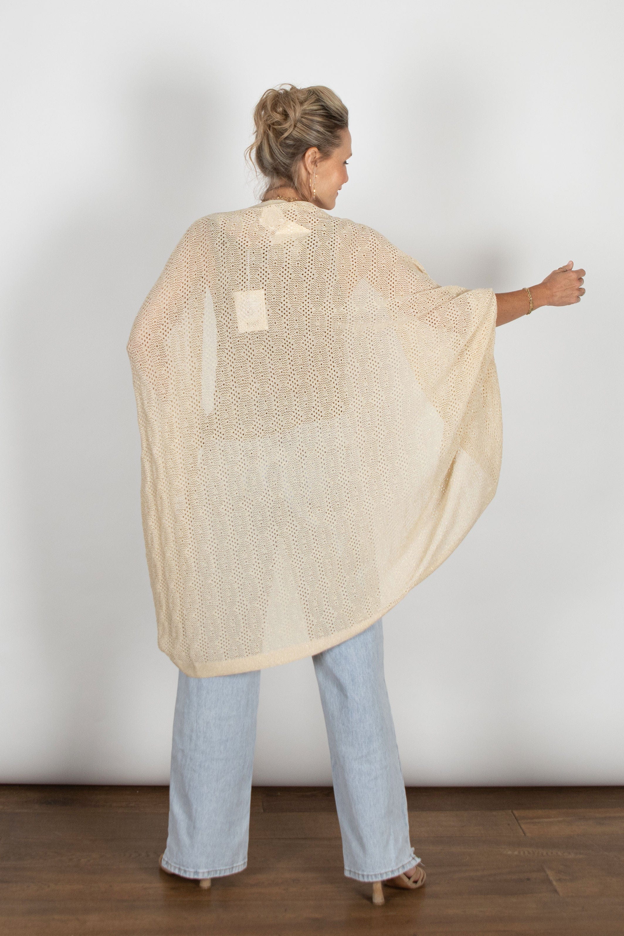 LIAM  עליונית סריג חורים קאמל זהב image 6