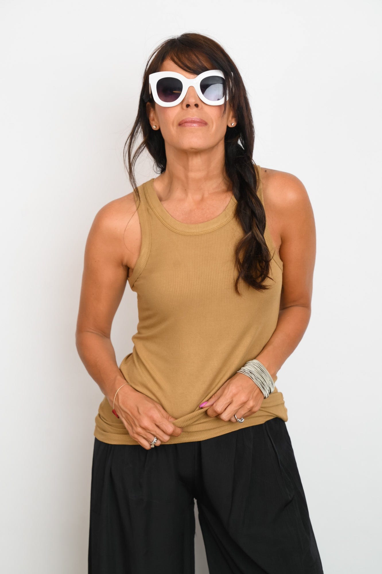 YOOP גופיה קאמל קלאסית image 0