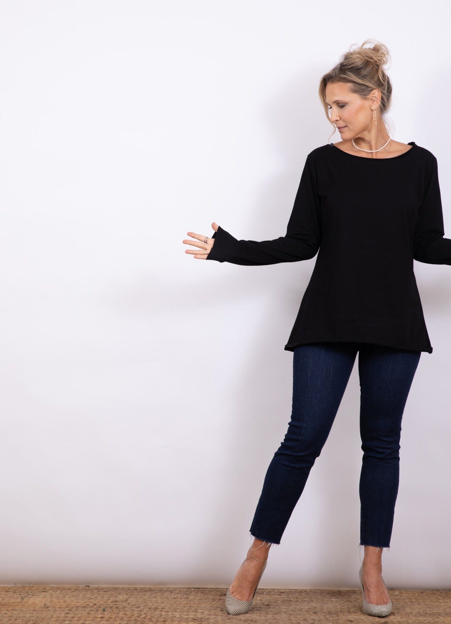 S SHIRT  חולצה שחורה image 1