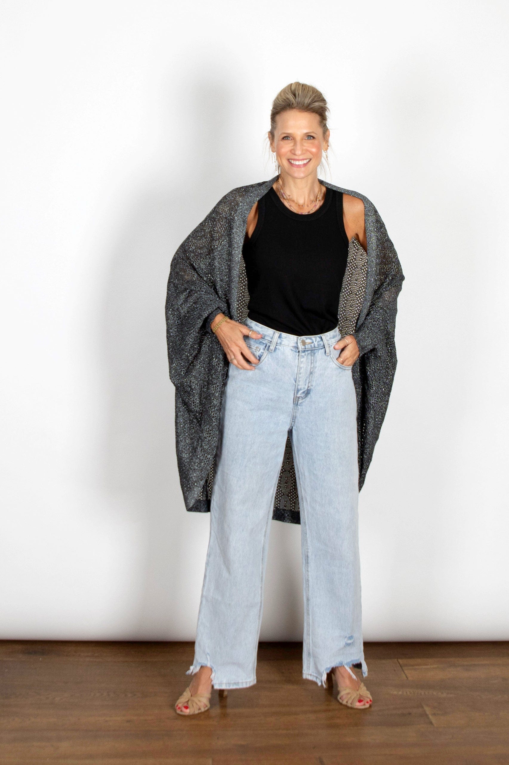 LIAM  עליונית סריג חורים שחור image 11