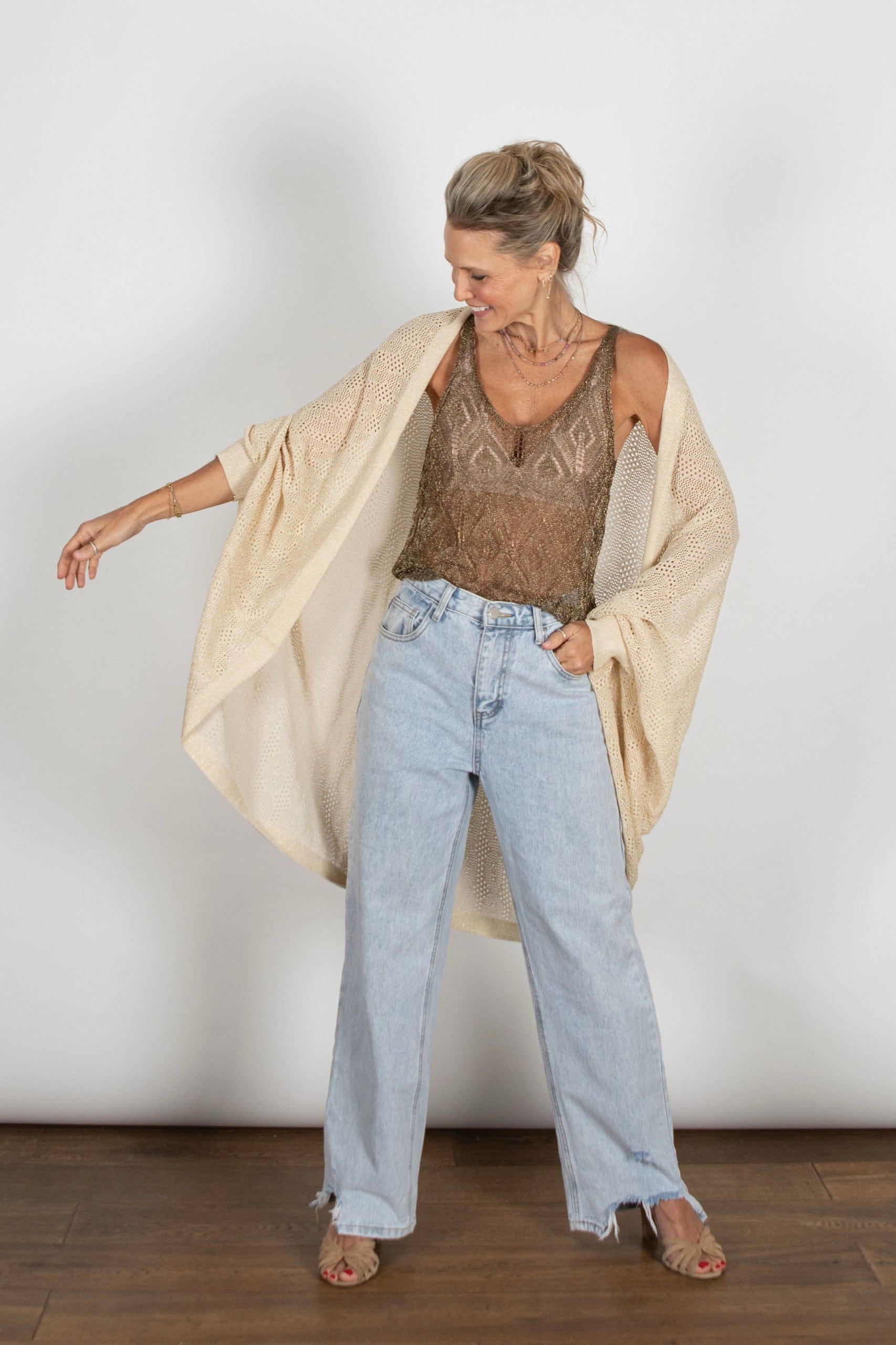 LIAM  עליונית סריג חורים קאמל זהב image 8