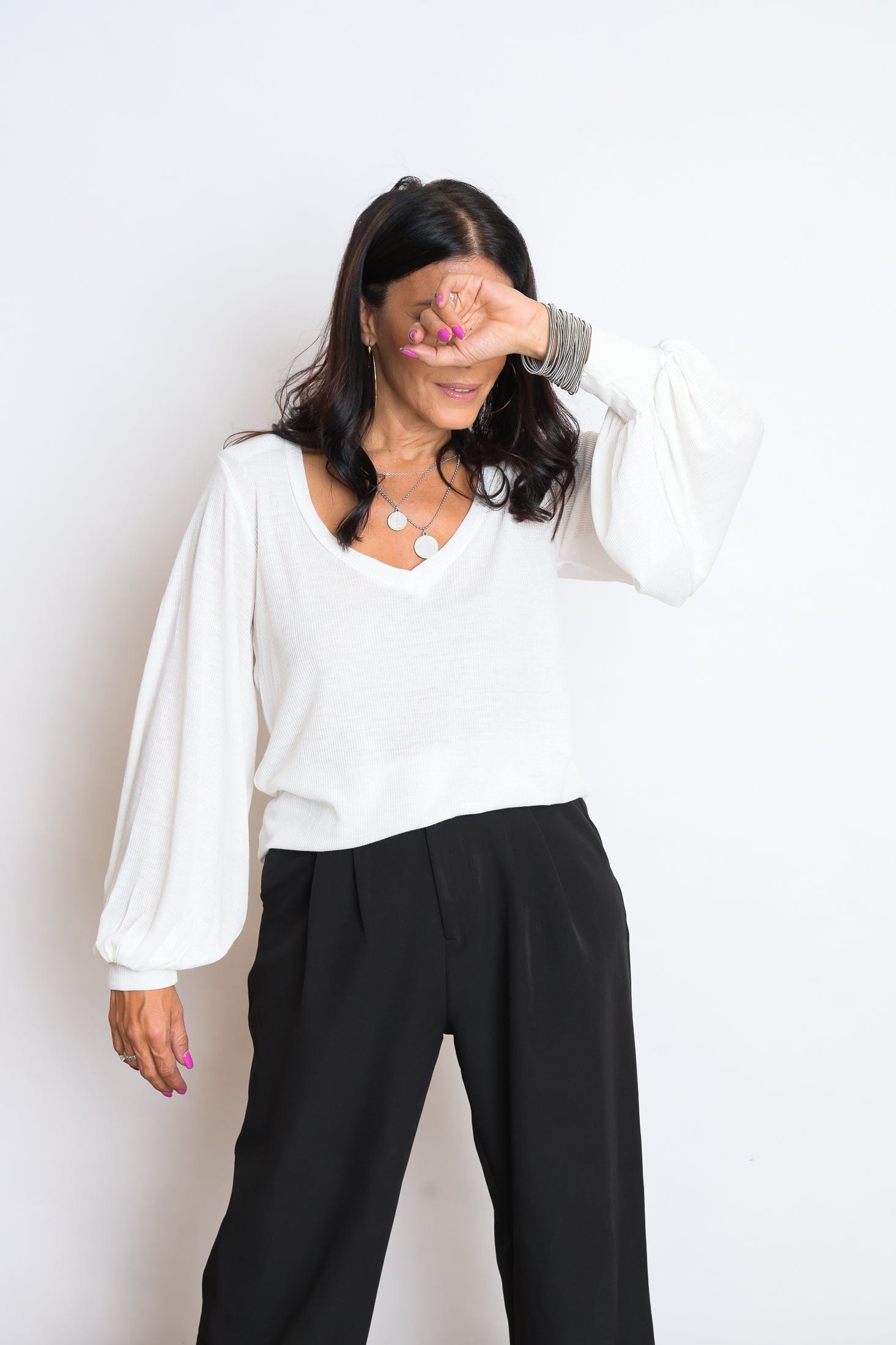 N SHIRT  חולצה לבנה מעוצבת image 6