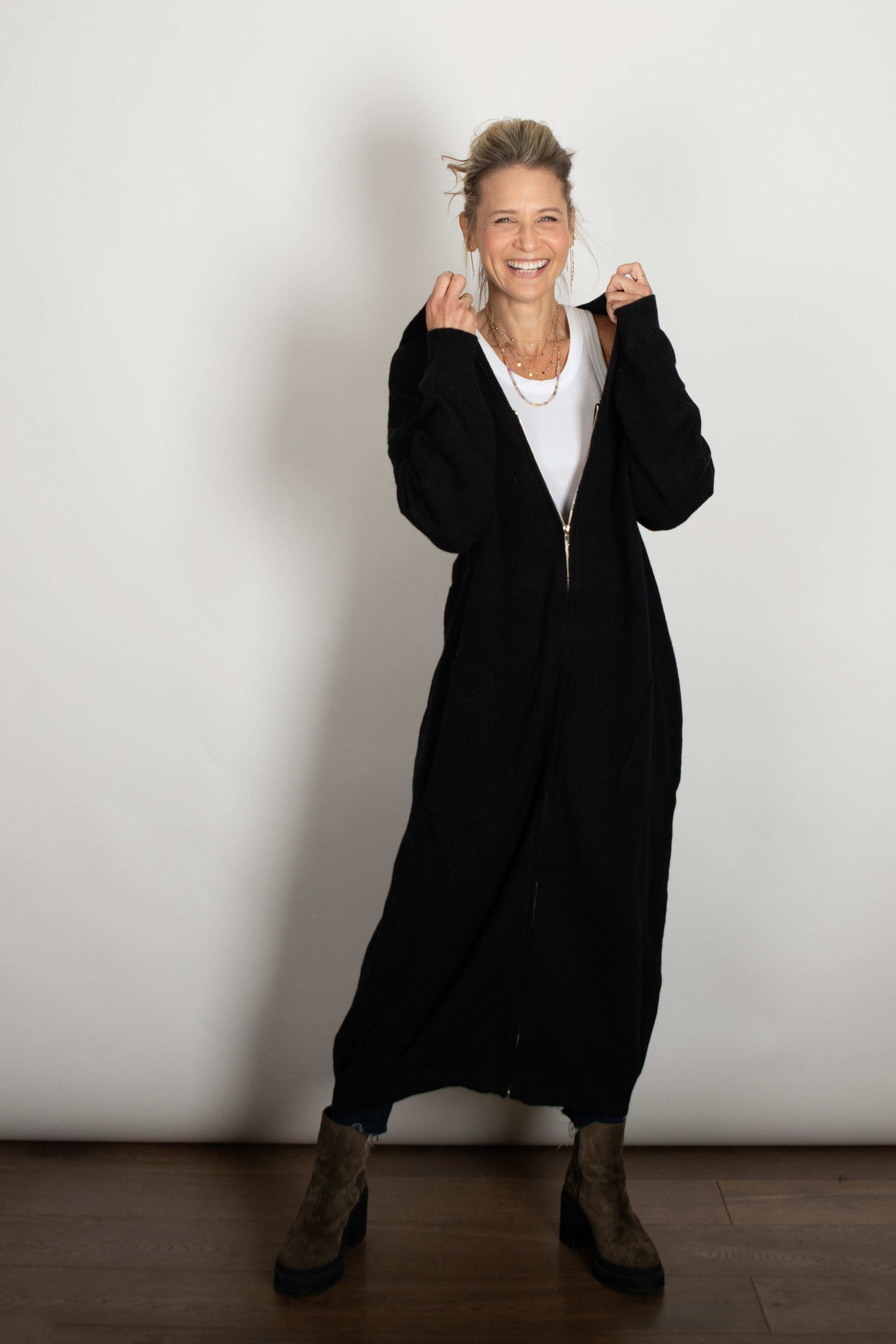 BEYONCE עליונית סריג שחורה image 9