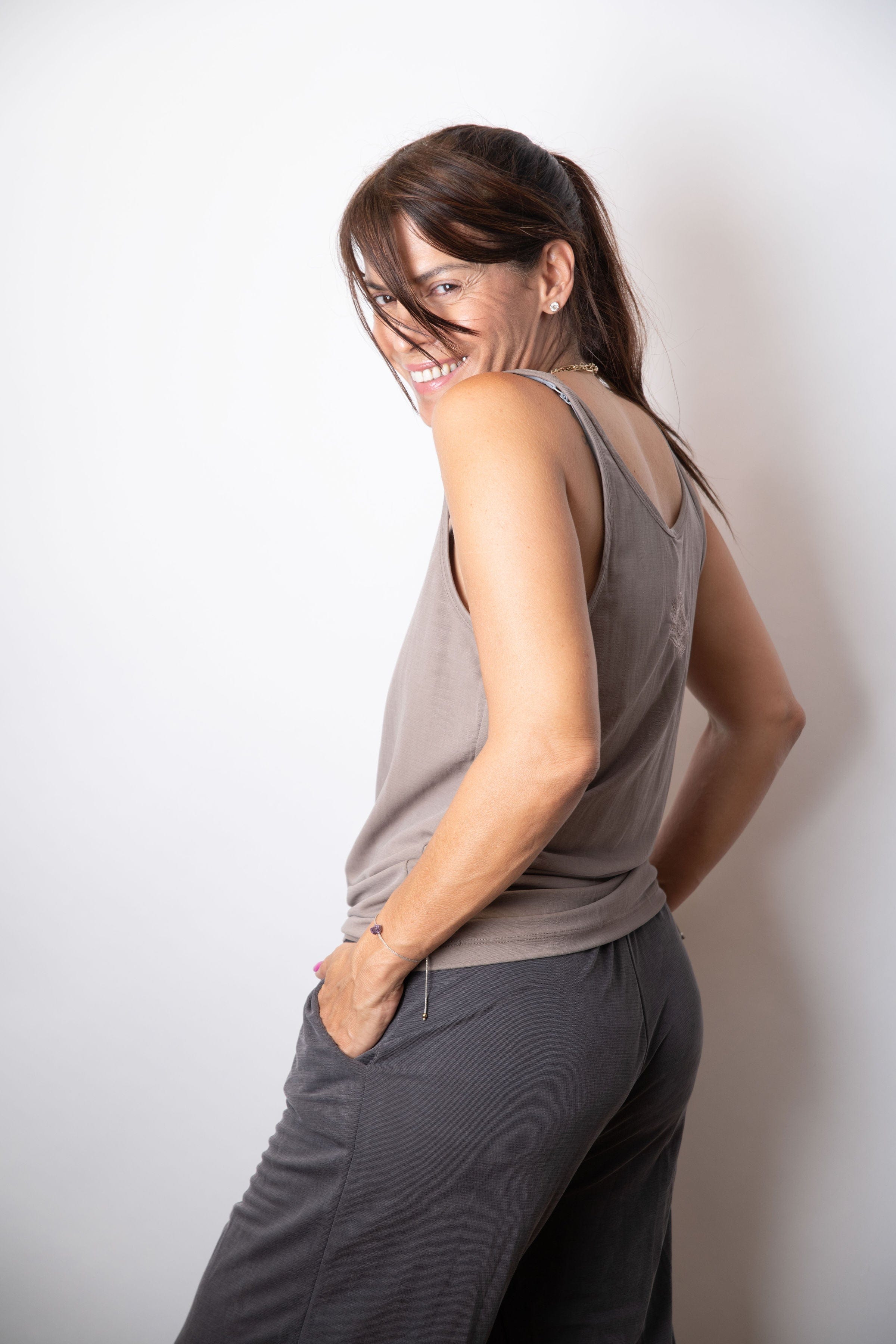 PELES גופיה קאמל קלאסית image 3