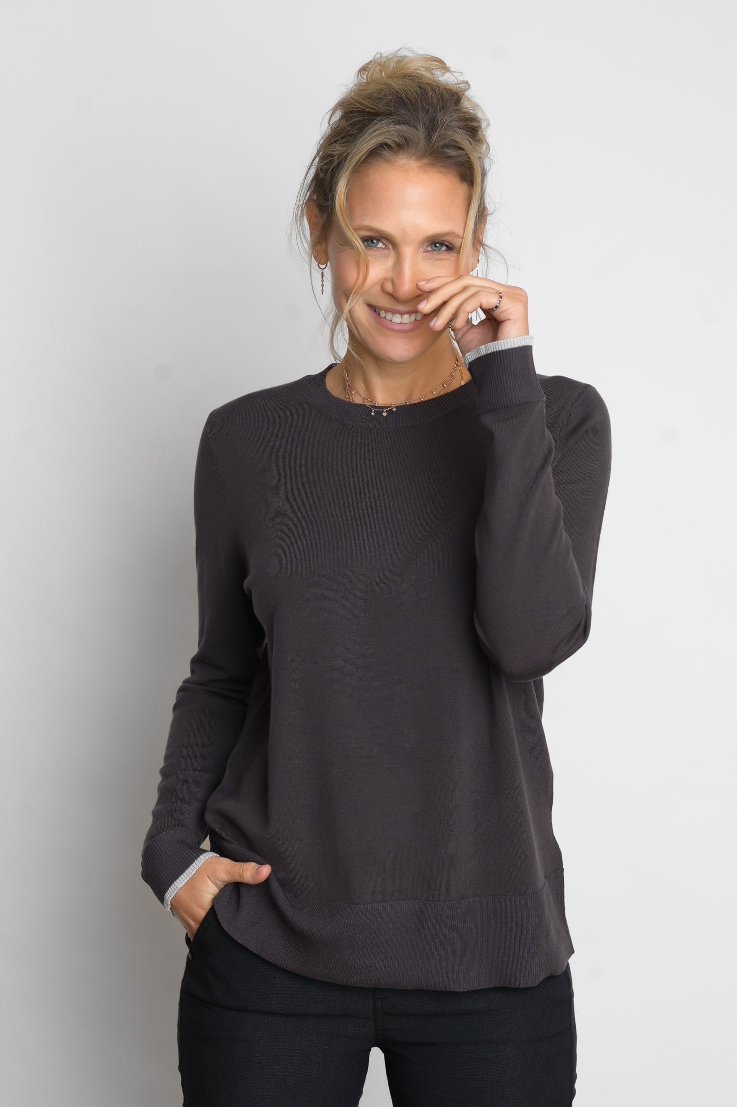 KASOSS  סריג אפור חום קלאסי image 4