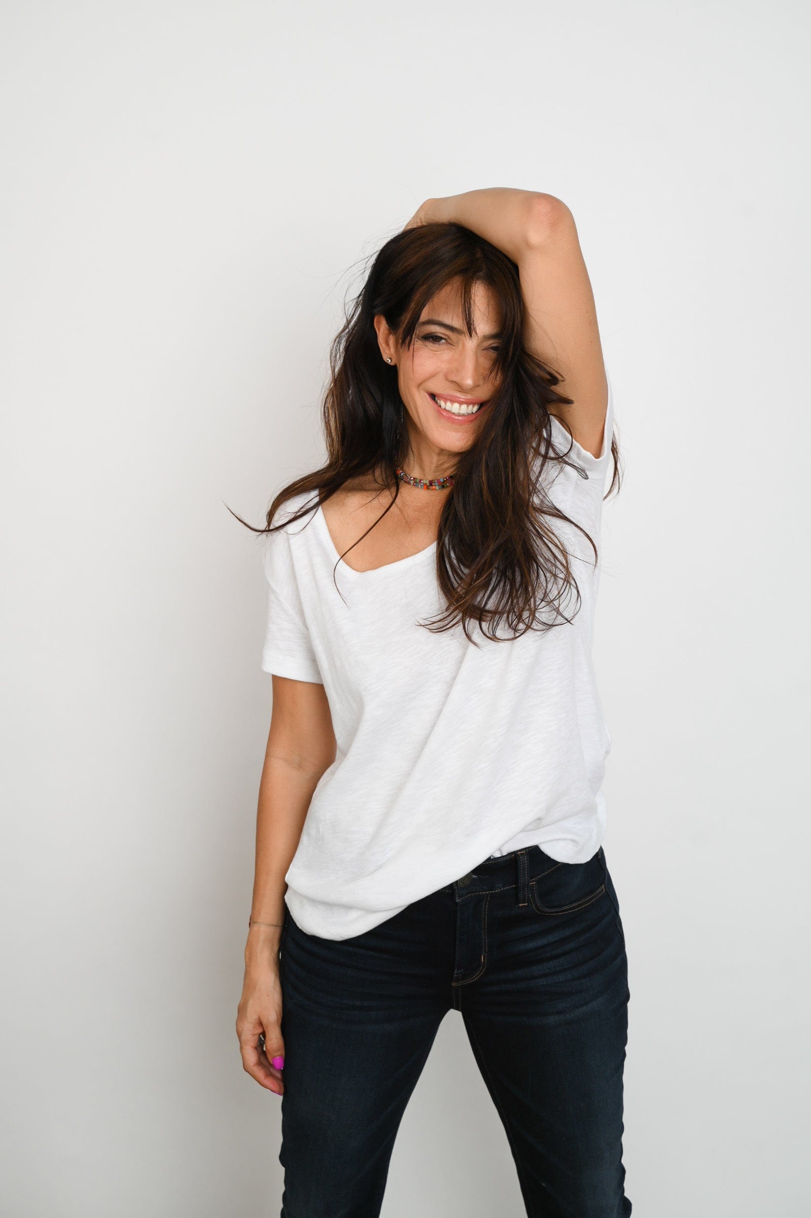 H SHIRT חולצה לבנה קצרה image 1