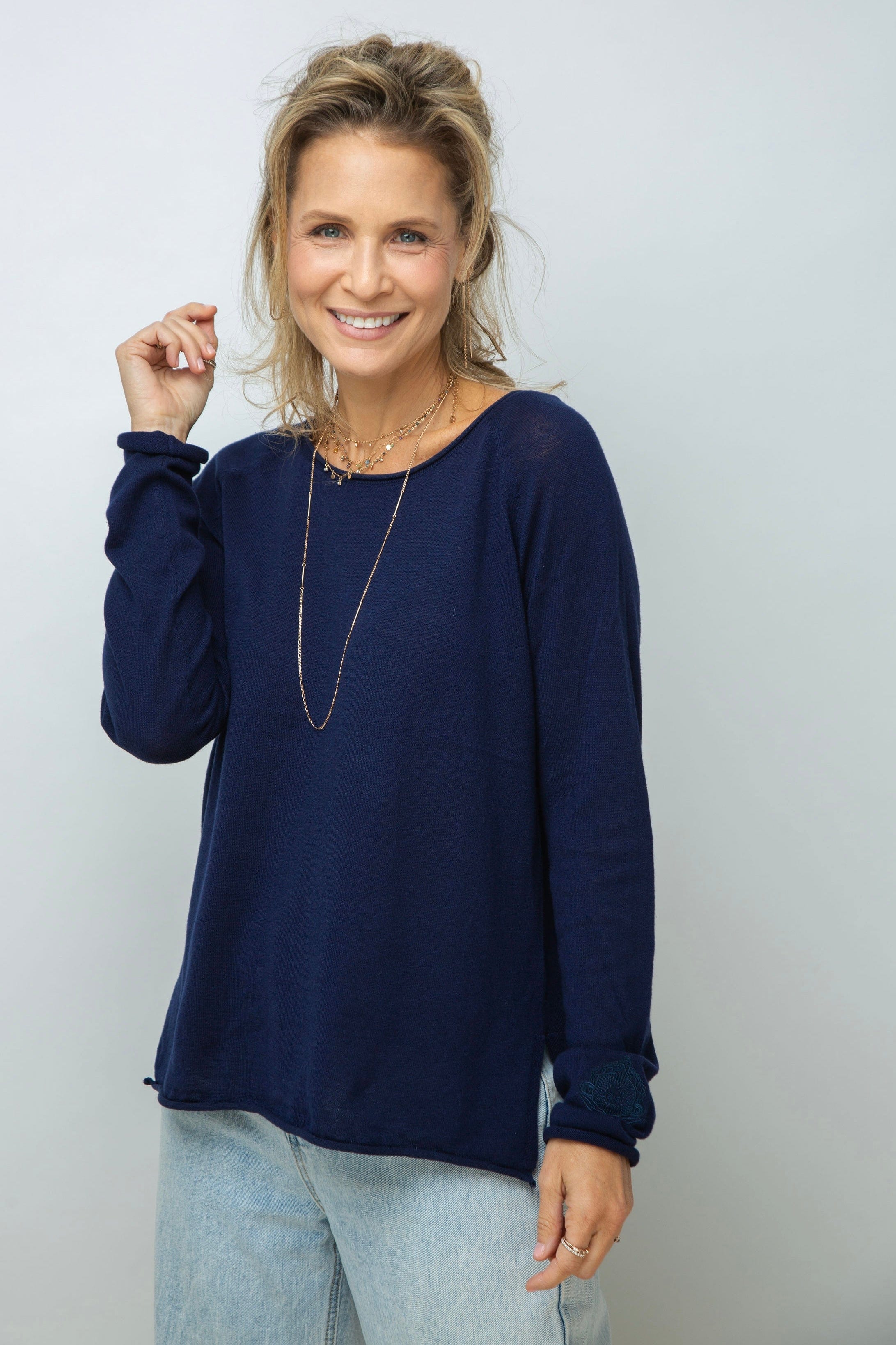 POOL סריג עגול כחול image 0