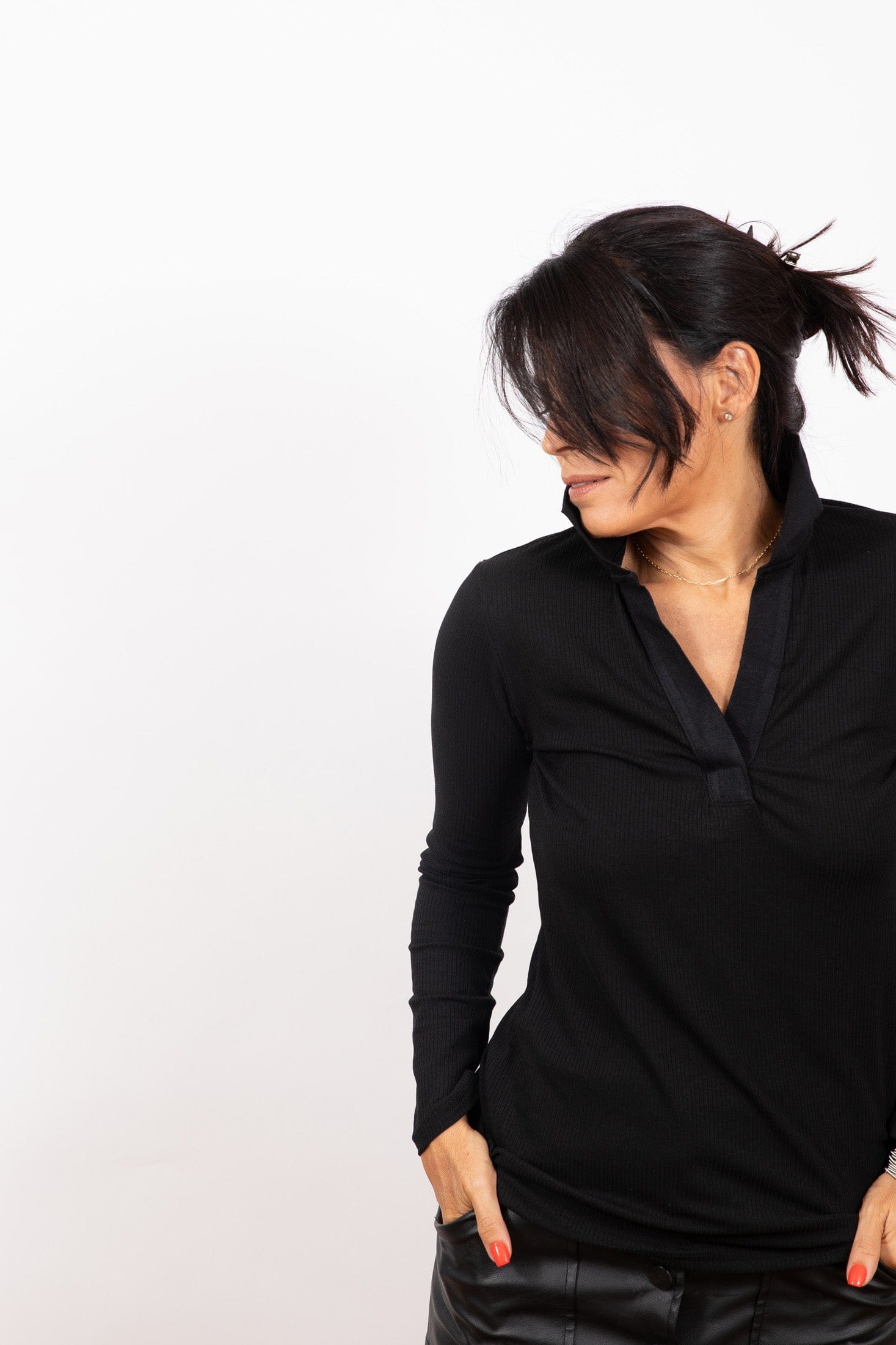 I SHIRT  חולצה שחורה image 4