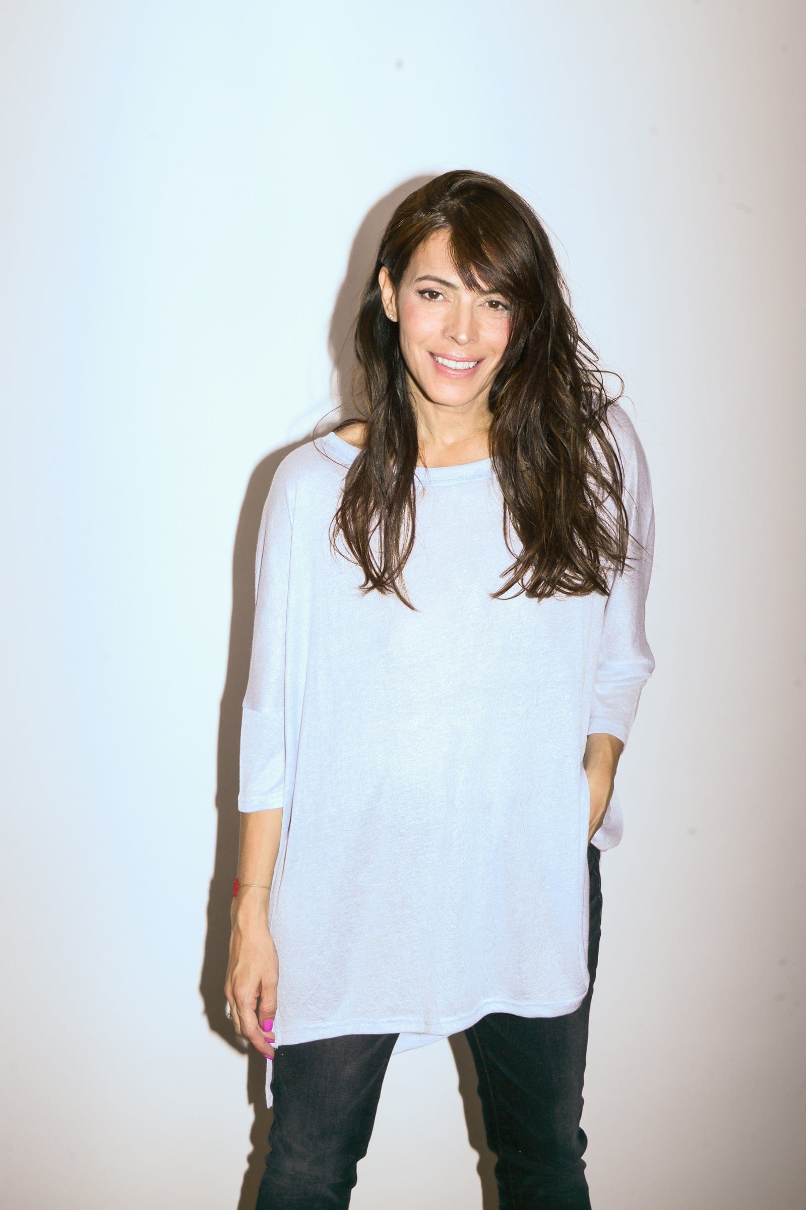 LEO  חולצה תכלת אוברסייז גדולה image 4