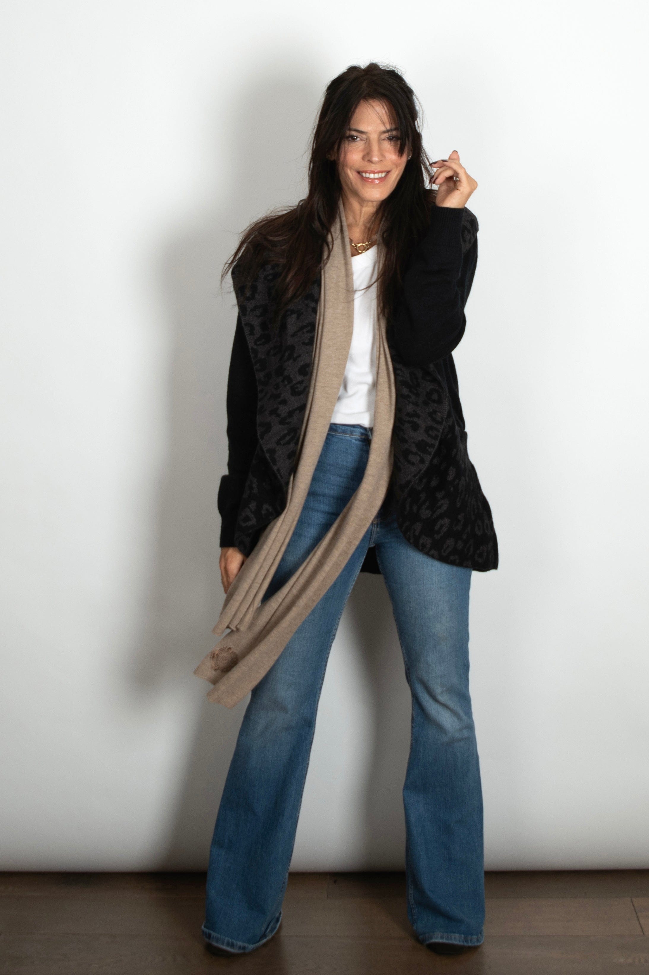 SWIFT עליונית סריג מנומרת שחורה image 0