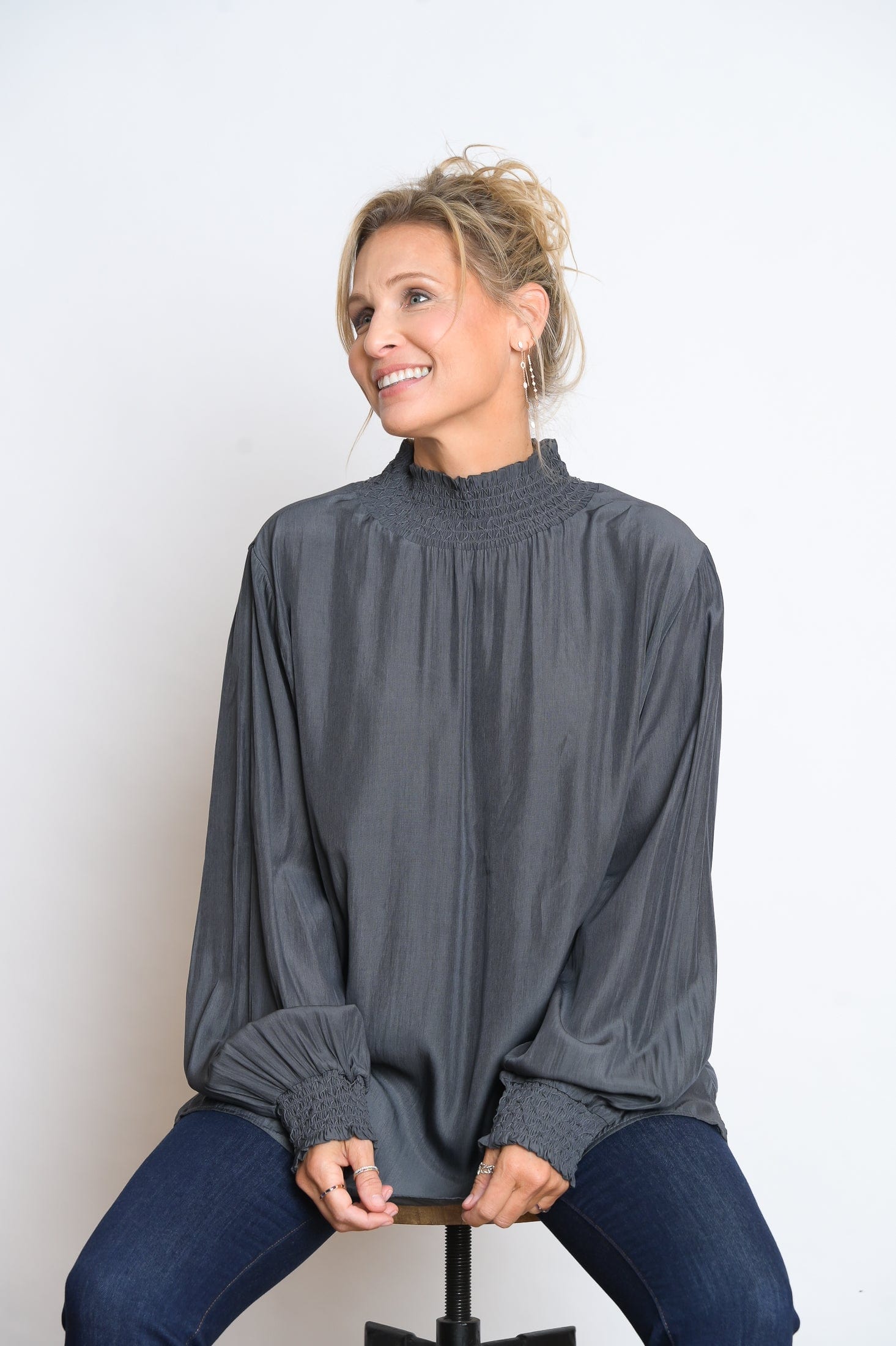 ATHEI חולצה אפורה image 6