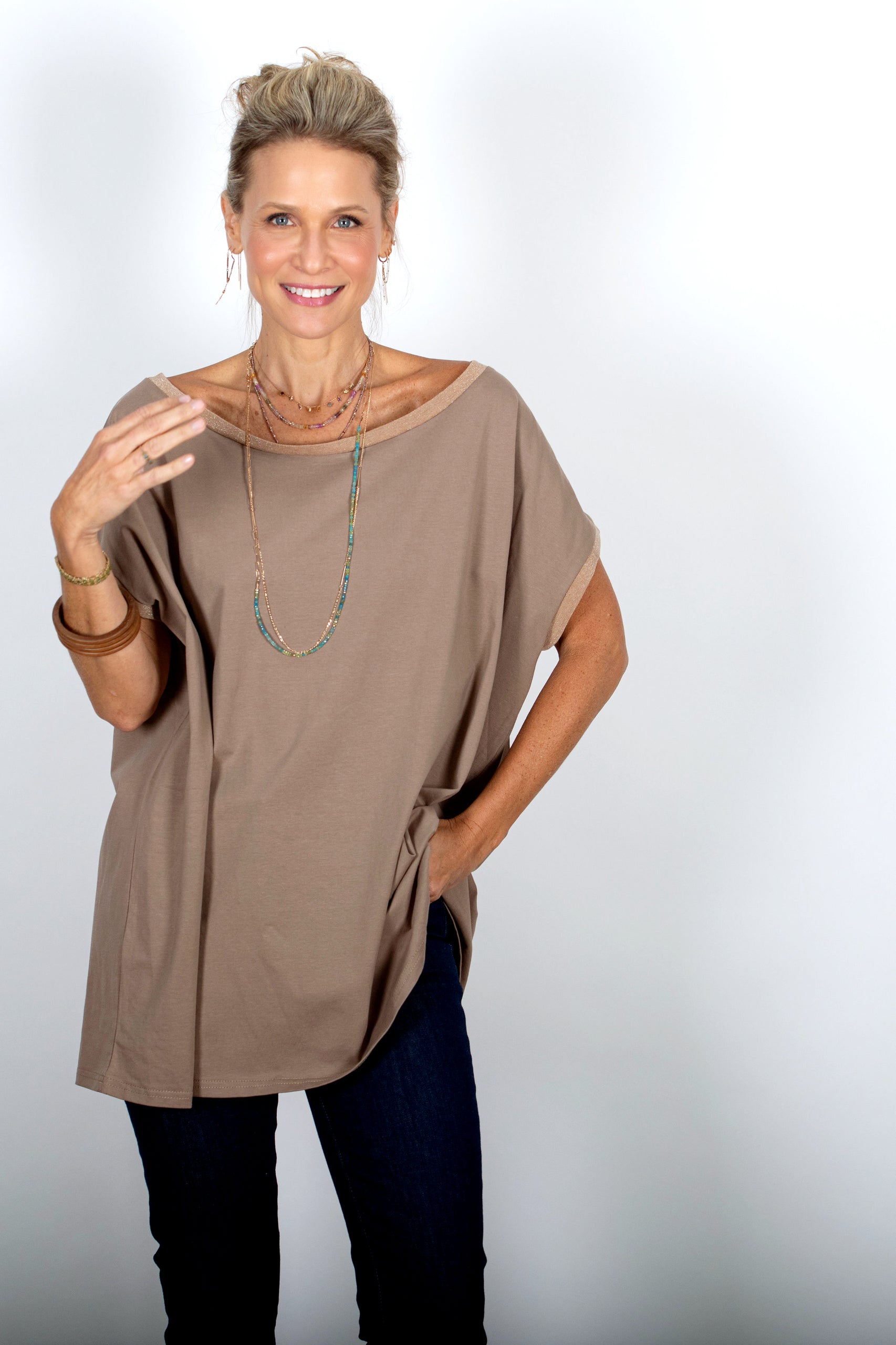 OFER חולצה קאמל אוברסייז image 4