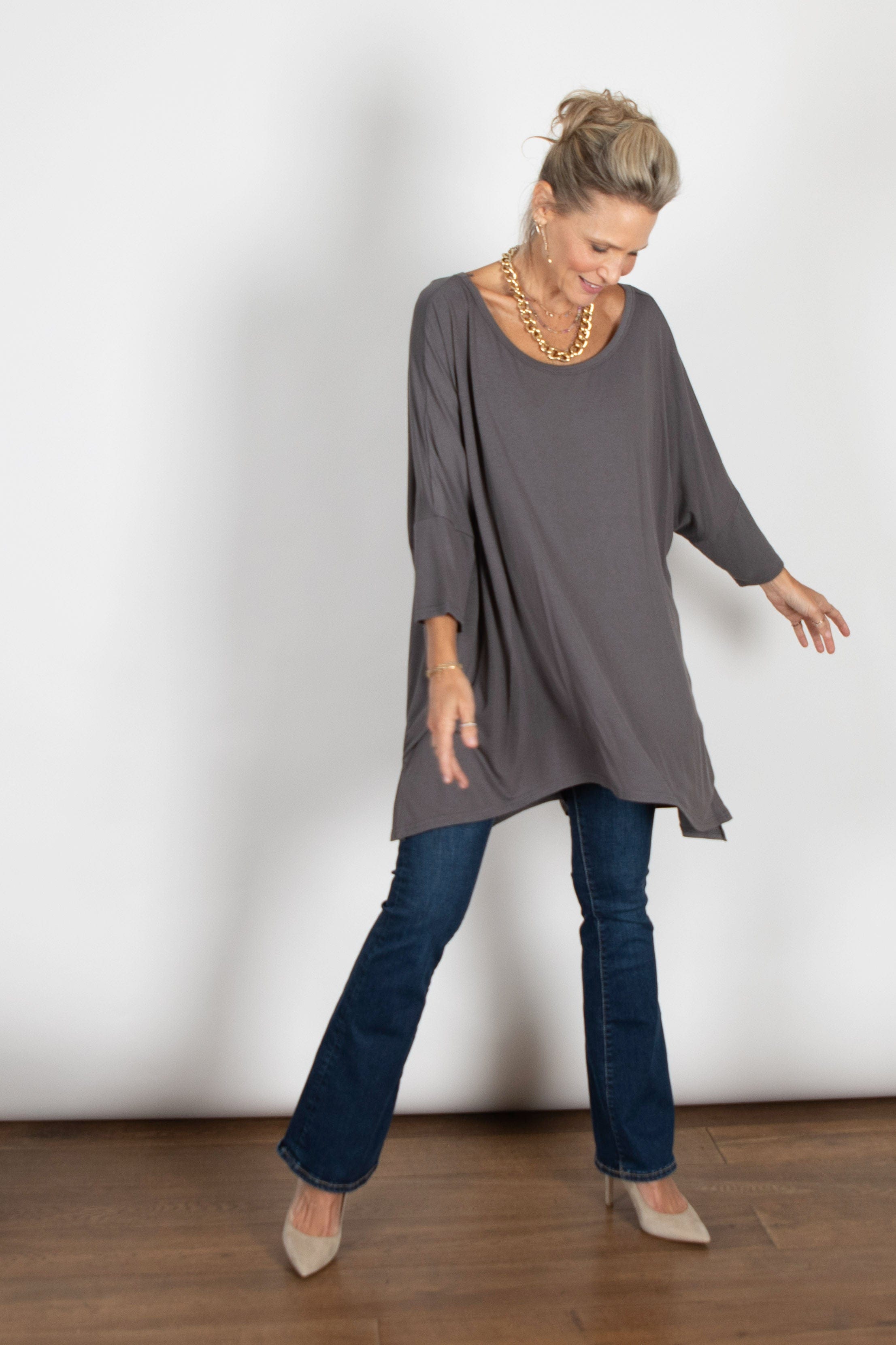 SAM חולצה אוברסייז אפורה image 10