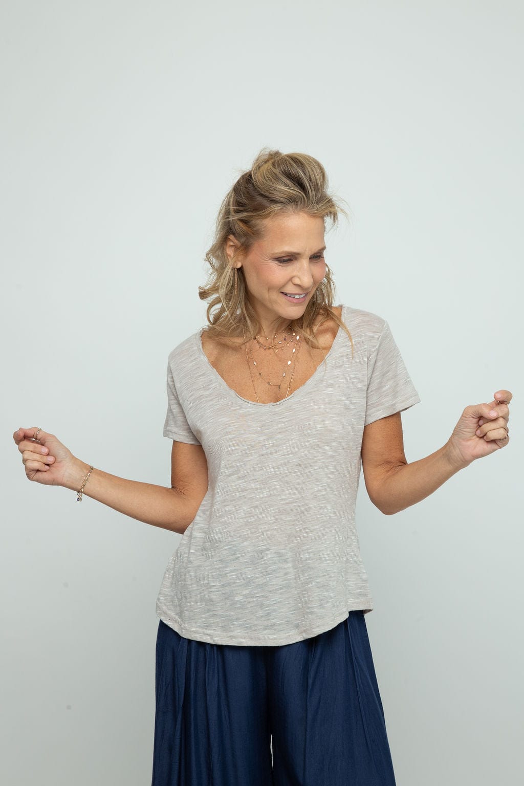 KOR NEW V חולצה image 5