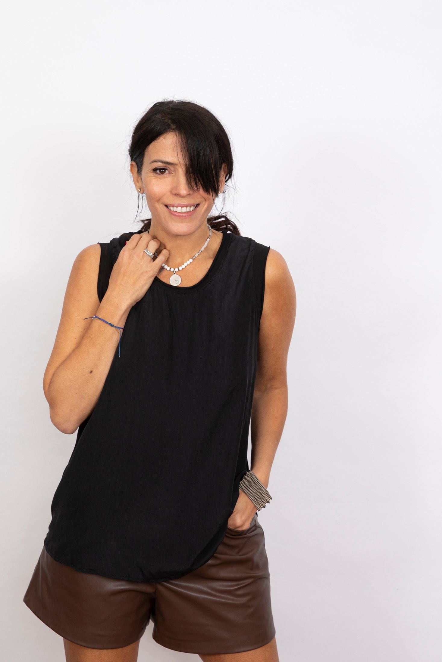 LUNA גופיה שחורה image 3